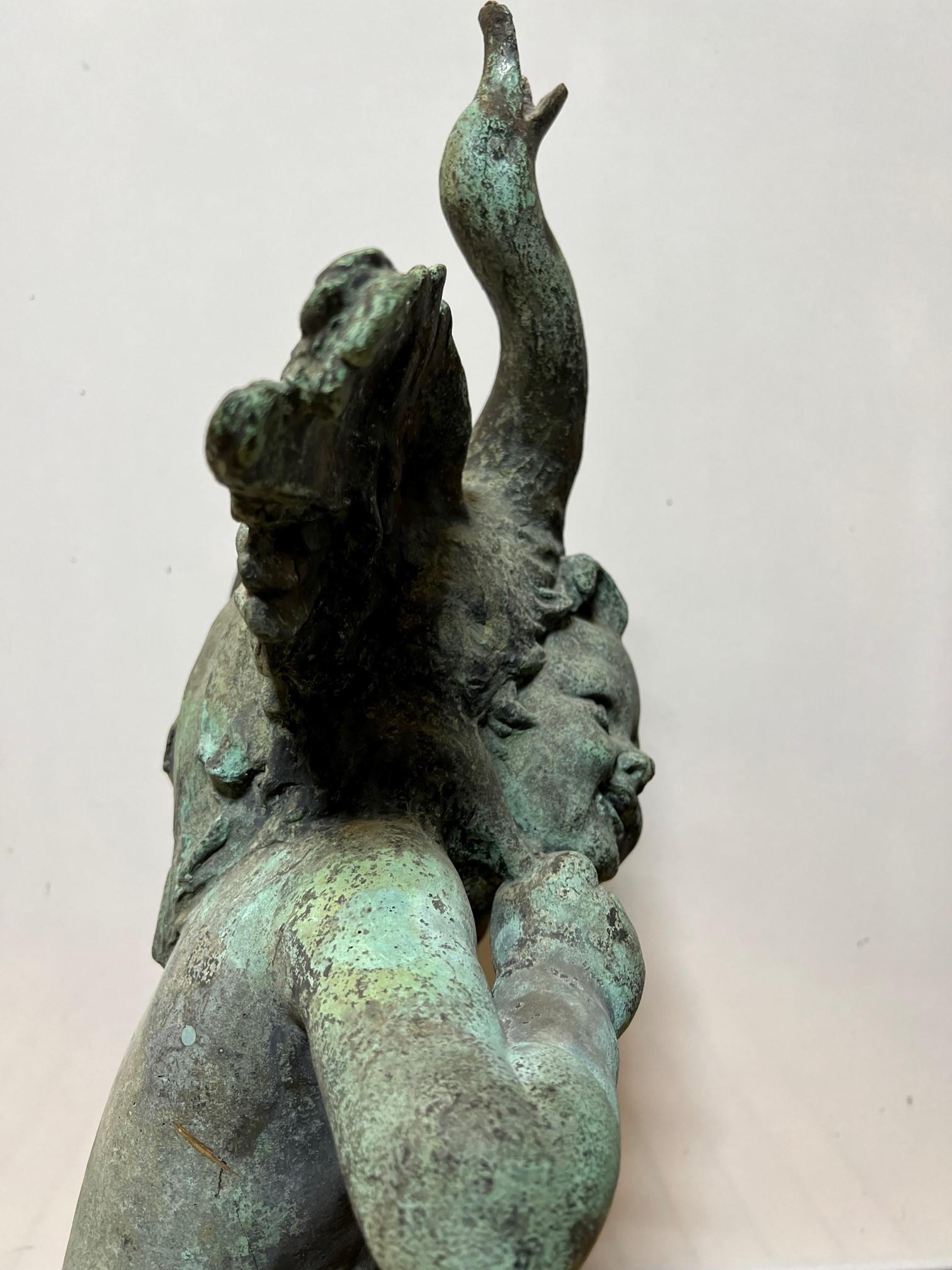 Antike Bronze-boy mit Gänseblümchen-Gartenstatue und Brunnenplatte aus dem frühen 20. Jahrhundert   im Angebot 8