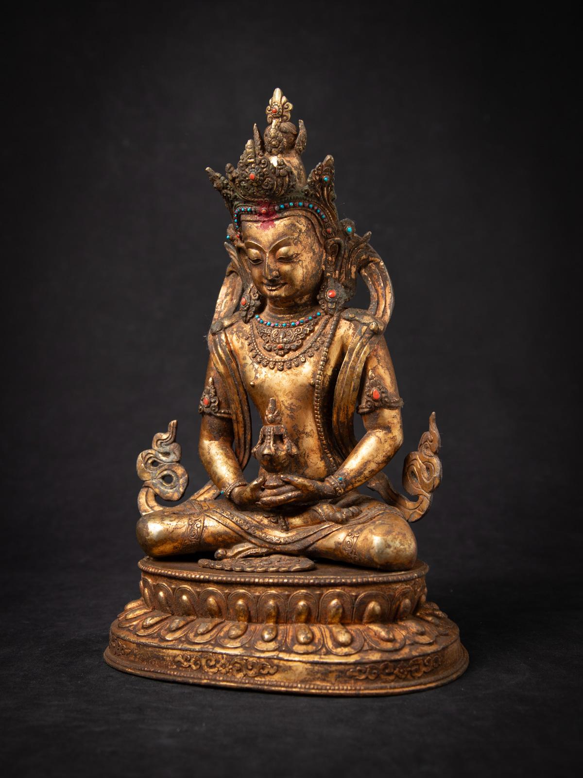 20th Century Early 20th century Antique bronze Nepali Aparmita Buddha statue For Sale