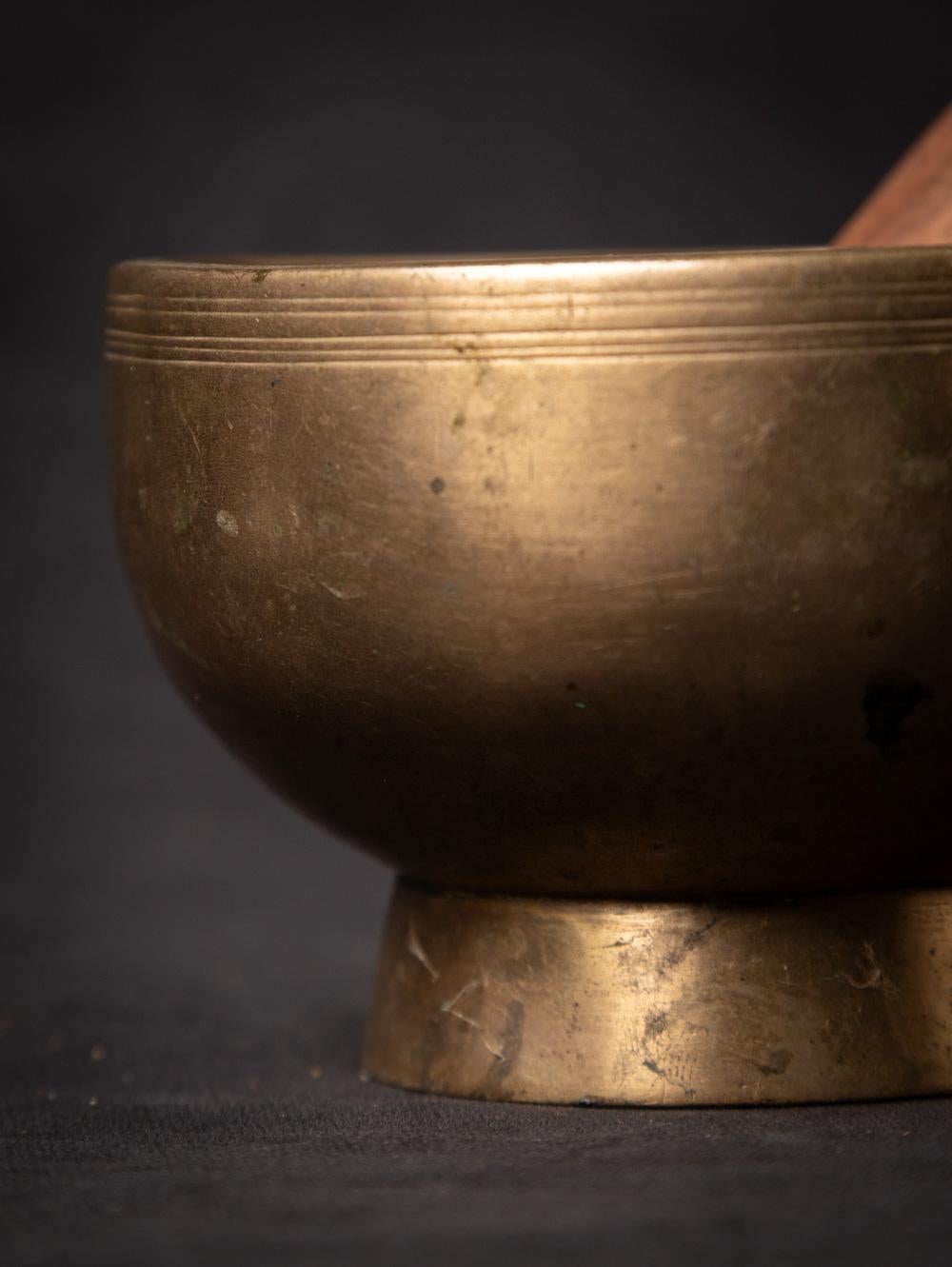  Early 20th century Antique bronze Nepali Naga Singing bowl from Nepal 2