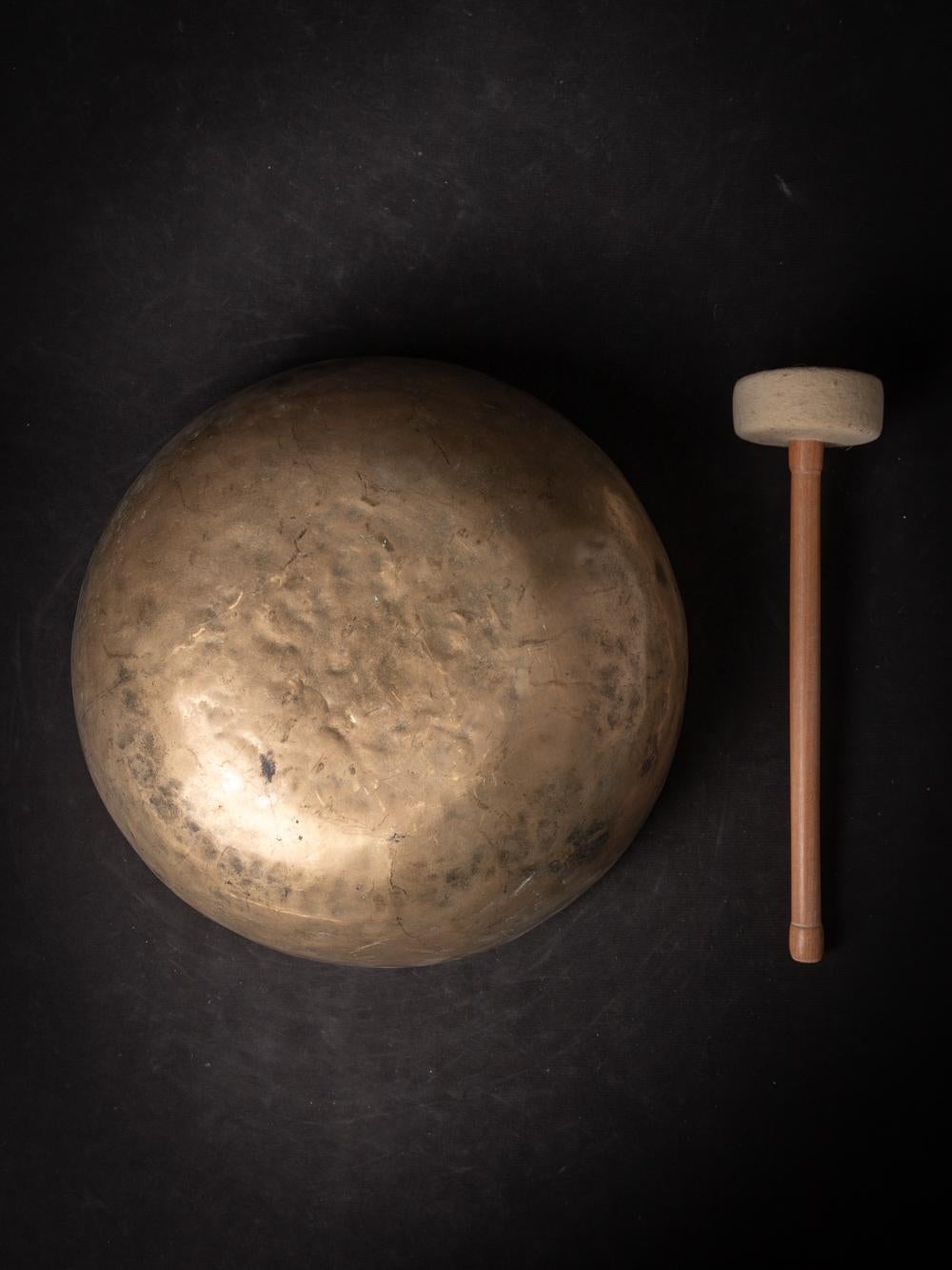 Early 20th century antique bronze Nepali Singing bowl - OriginalBuddhas 5