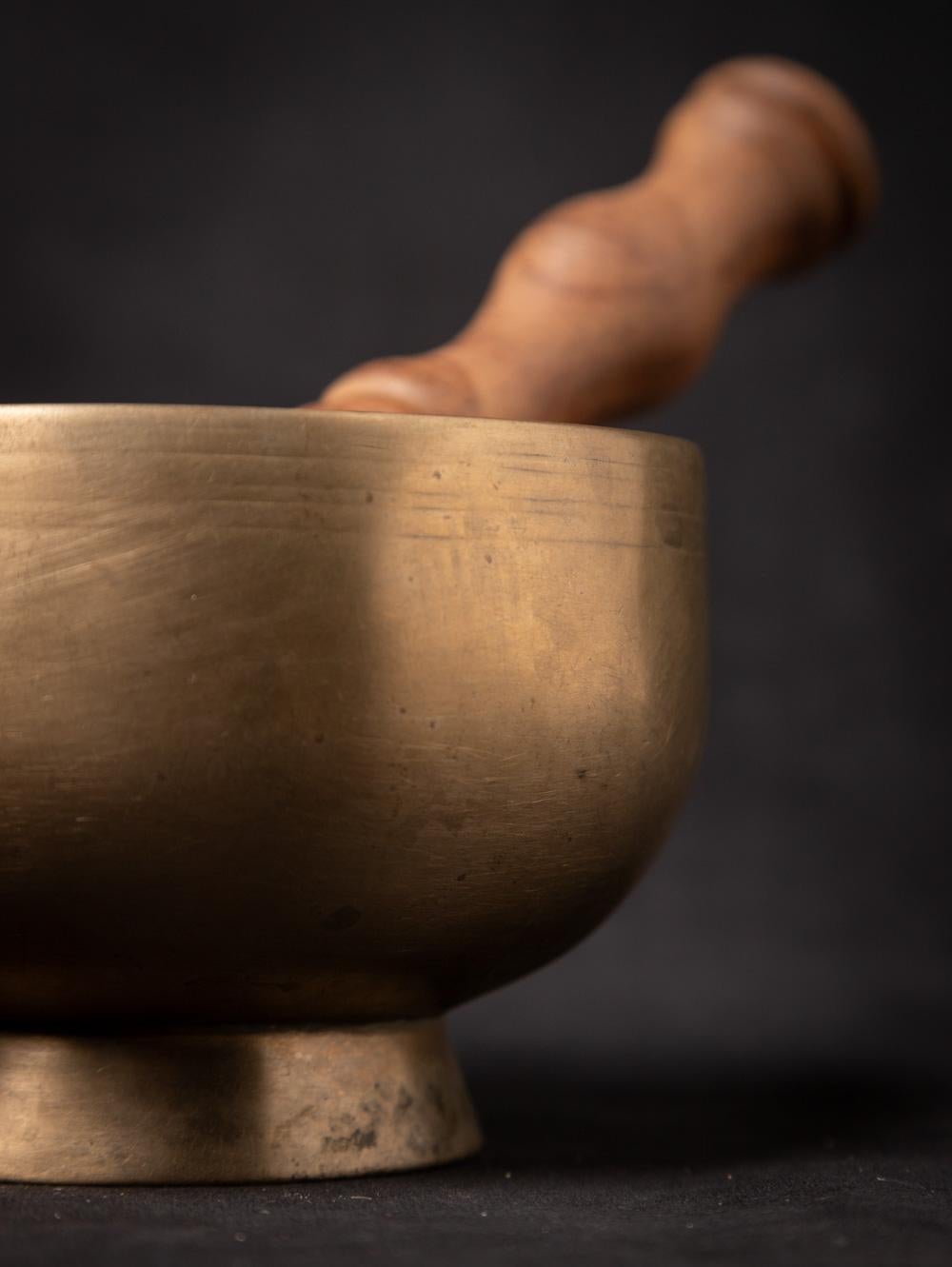 Early 20th century antique bronze Nepali Singing bowl - OriginalBuddhas For Sale 6
