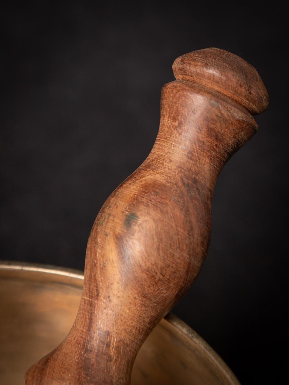 Early 20th century Antique bronze Nepali Singing bowl - OriginalBuddhas In Good Condition In DEVENTER, NL