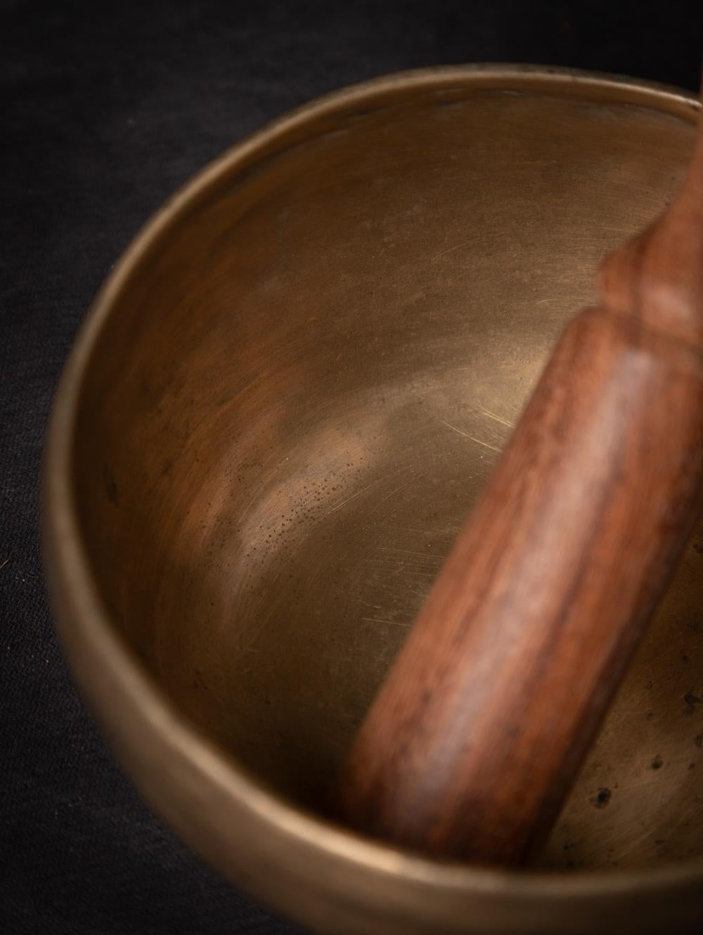 Early 20th century Antique bronze Nepali Singing bowl - OriginalBuddhas 2