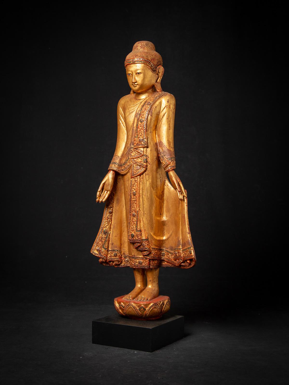 Statue de Bouddha Mandalay de Birmanie du début du 20e siècle en vente 1