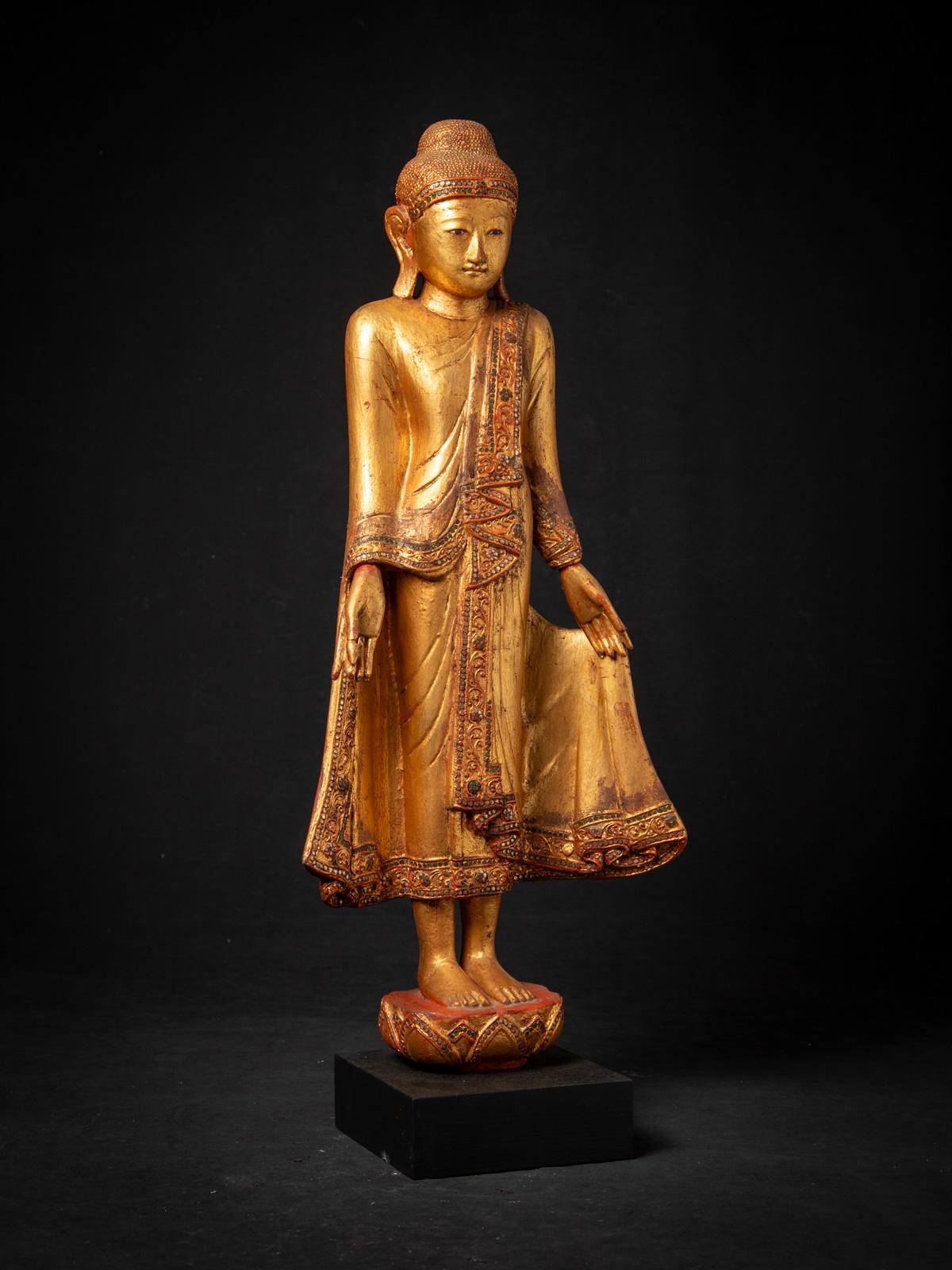 Statue de Bouddha Mandalay de Birmanie du début du 20e siècle en vente 2