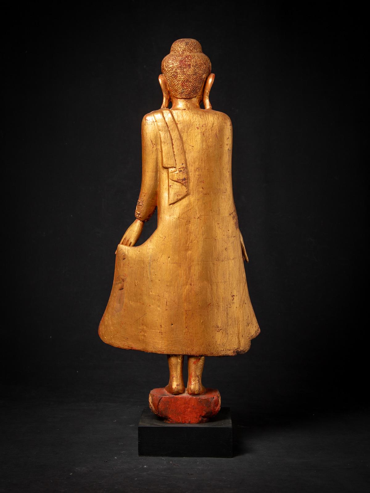 Statue de Bouddha Mandalay de Birmanie du début du 20e siècle en vente 4