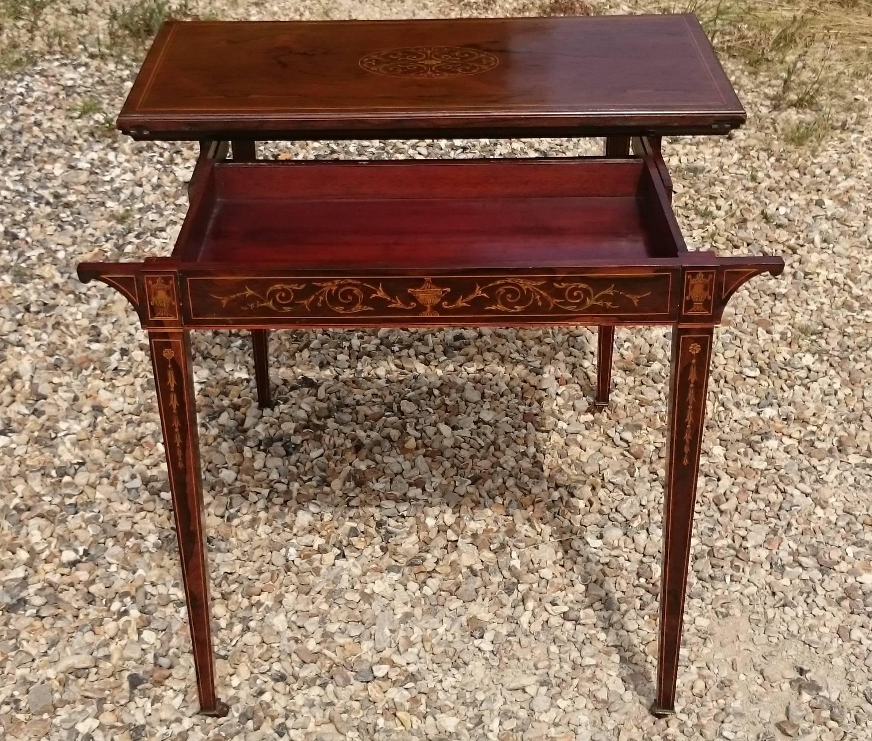 Early 20th Century Antique Card Table with Fine Inlaid Decoration 1