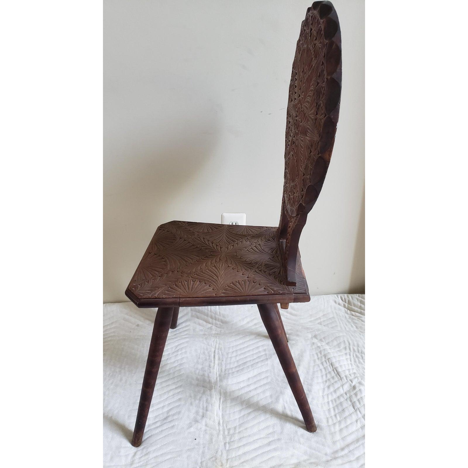 Antique hand carved chair in excellent vintage condition.
Chair measures 18 W x 18 D x 41 H.
Very fine carvings. Solid wood.