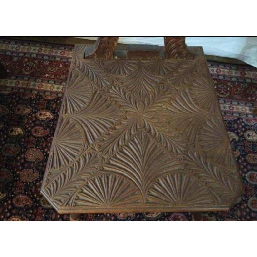 Antiker geschnitzter Holzstuhl aus dem frühen 20. Jahrhundert (Hartholz) im Angebot