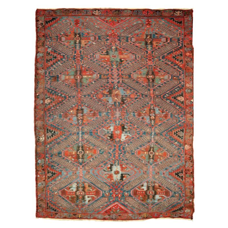 Carpet of nomadic origin made in the mountainous region of the Caucasus.59005900
- Ancient Caucasian Carpet, Soumak from the Early 20th Century.
- It is a flat rug made with a technique between a rug and a kilim.
- The classic design in this case is