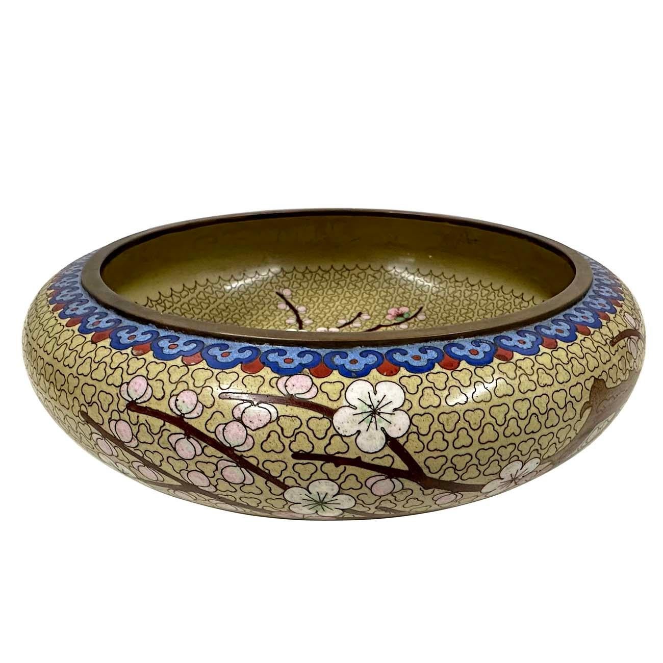 Exportation chinoise Bol en cloisonné chinois ancien du début du 20e siècle en vente