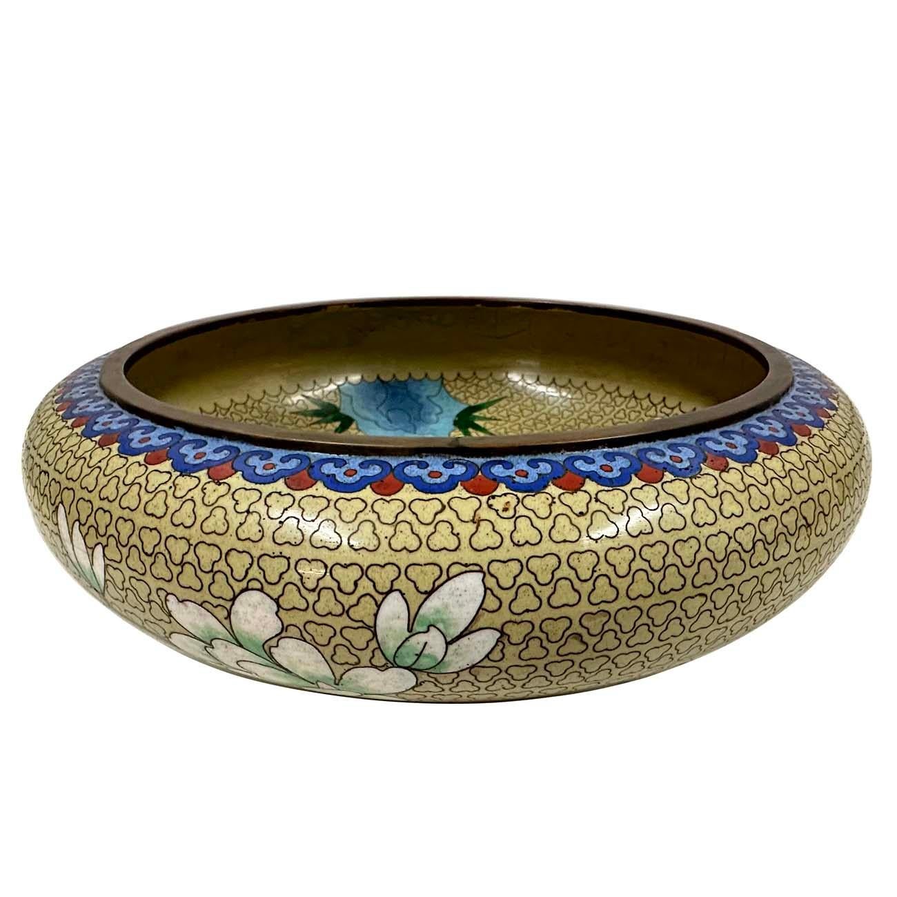20ième siècle Bol en cloisonné chinois ancien du début du 20e siècle en vente