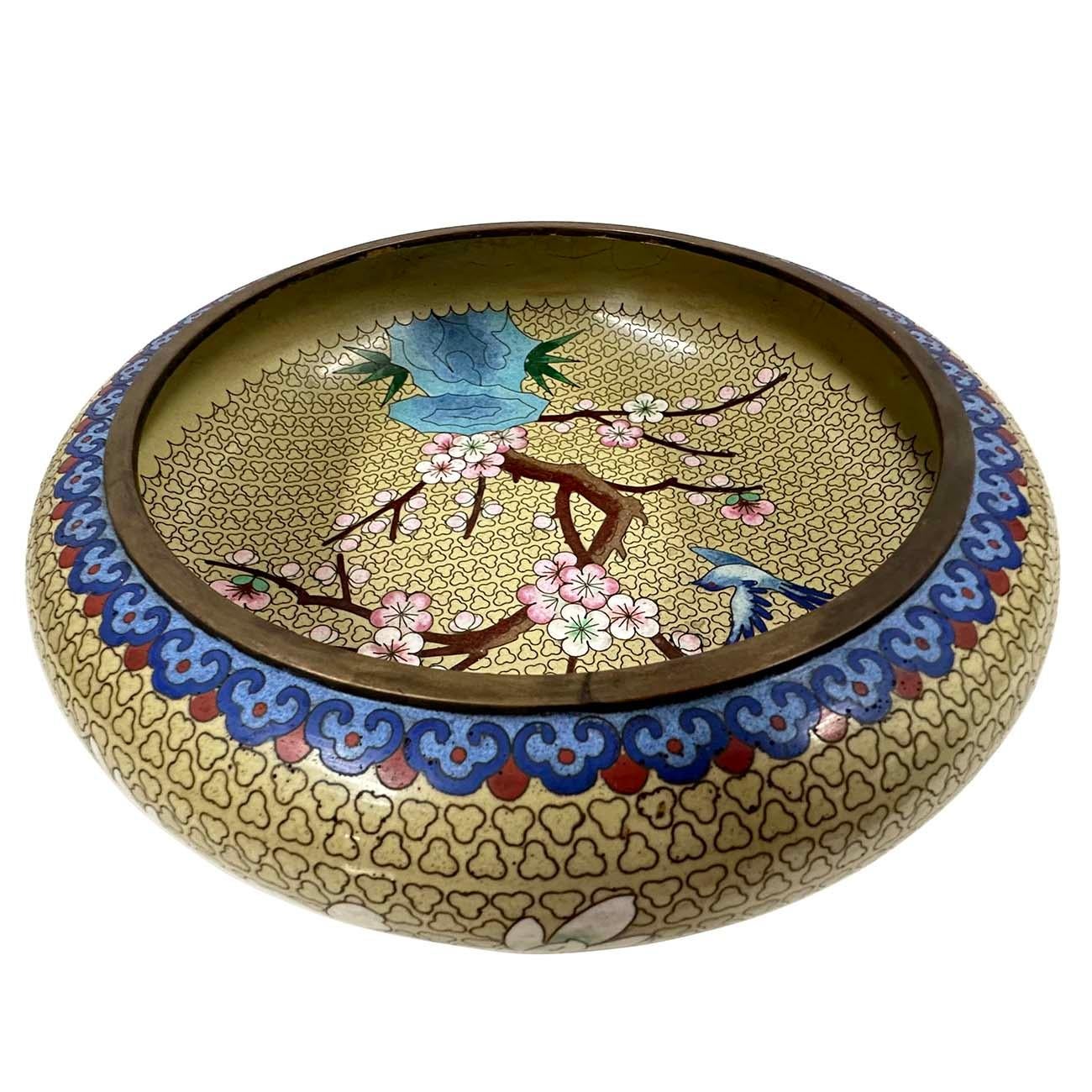 Métal Bol en cloisonné chinois ancien du début du 20e siècle en vente