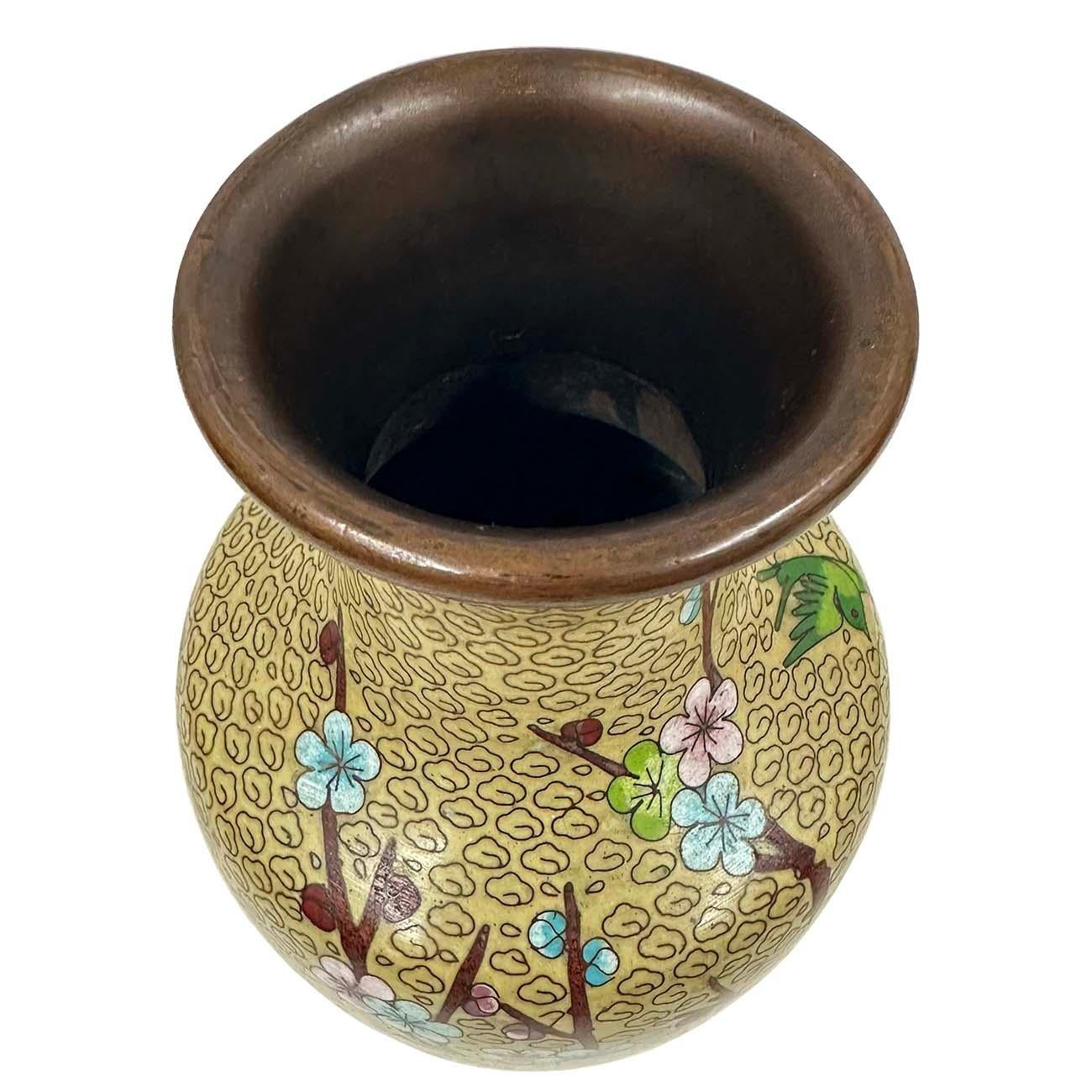 This magnificent Chinese Antique Cloisonné Vase is the perfect decor piece. With beautiful floral and bird design, it is a majestically hand crafted work of art that is sure to capture everyone’s attention. Red copper as the base with very beautiful