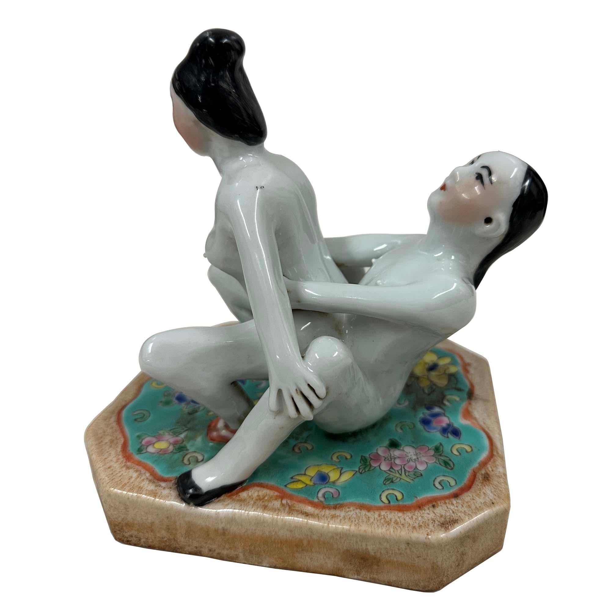 Early 20th-Century Antique Chinese Erotic Porcelain Figurine In Good Condition For Sale In Pomona, CA