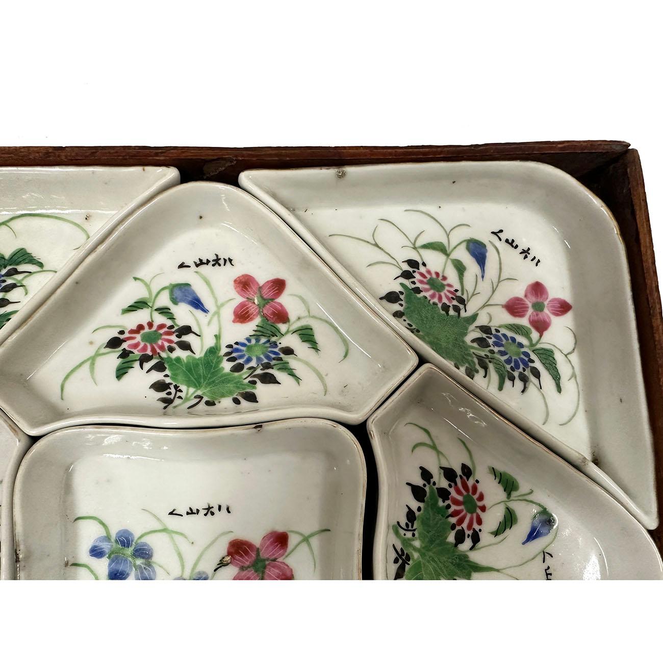 Chinese Export Early 20th Century Antique Chinese Famille Rose Sweetmeat Dishes set with Wooden For Sale