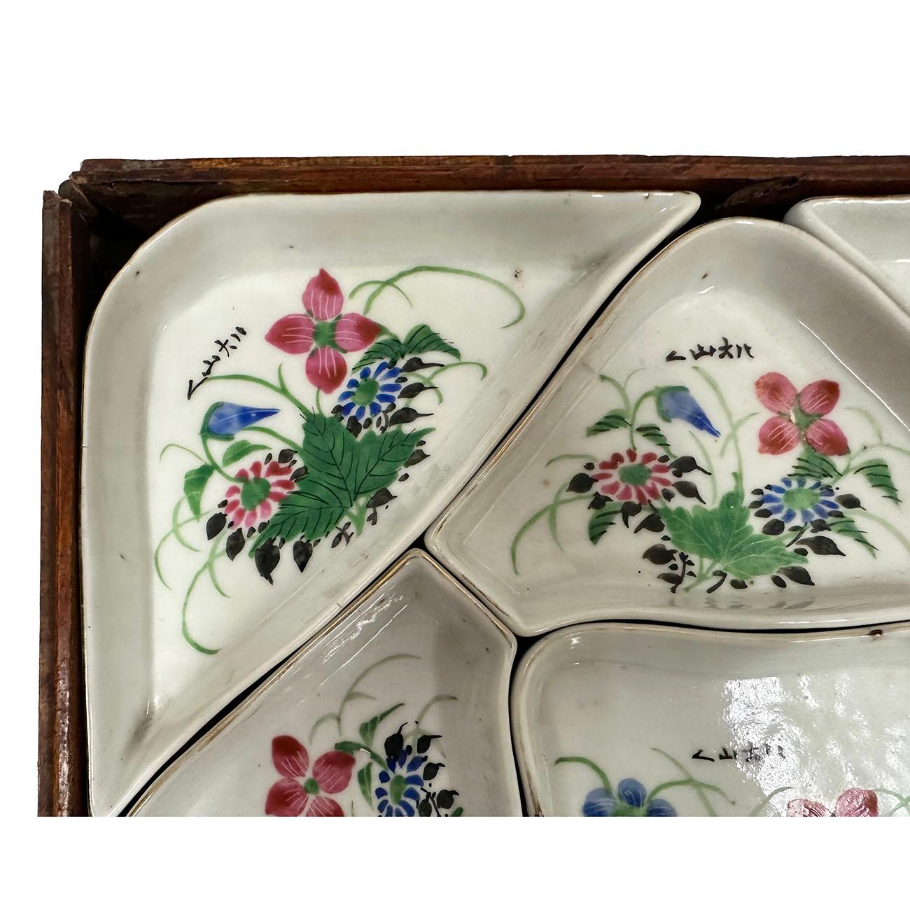 Hand-Painted Early 20th Century Antique Chinese Famille Rose Sweetmeat Dishes set with Wooden For Sale