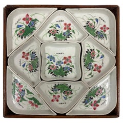 Antikes chinesisches Famille-Rose- Sweetmeat-Essgeschirr-Set aus dem frühen 20. Jahrhundert mit Holz