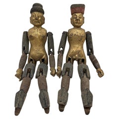 Juguetes chinos antiguos de madera de alcanfor tallados en dorado de principios del siglo XX
