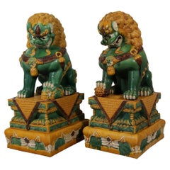 Early 20th Century Antique Chinese Huge Colored Glaze Ceramic Foo Dog