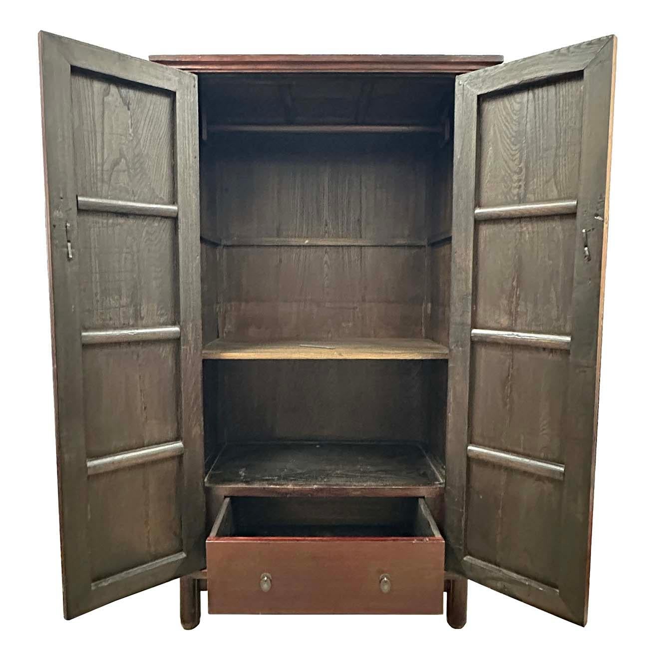 Esportazione cinese Armoire da sole cinese antico dei primi del Novecento in vendita