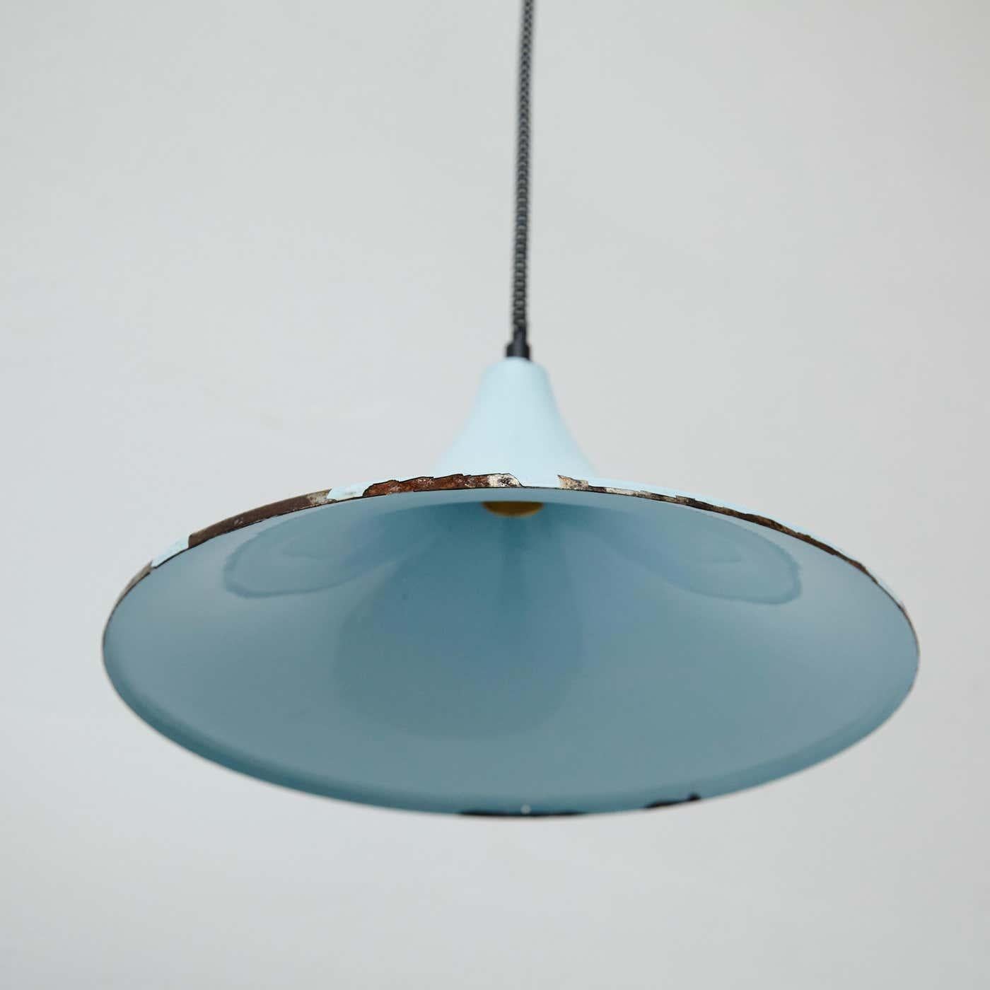 Anfang des 20. Jahrhunderts Antike Deckenlampe aus blauem Messing (Moderne der Mitte des Jahrhunderts) im Angebot