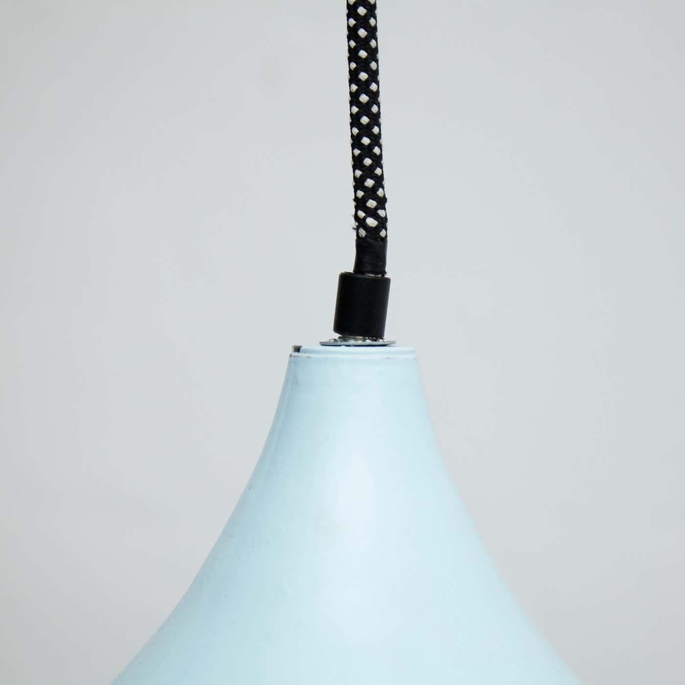 Anfang des 20. Jahrhunderts Antike Deckenlampe aus blauem Messing (Metall) im Angebot