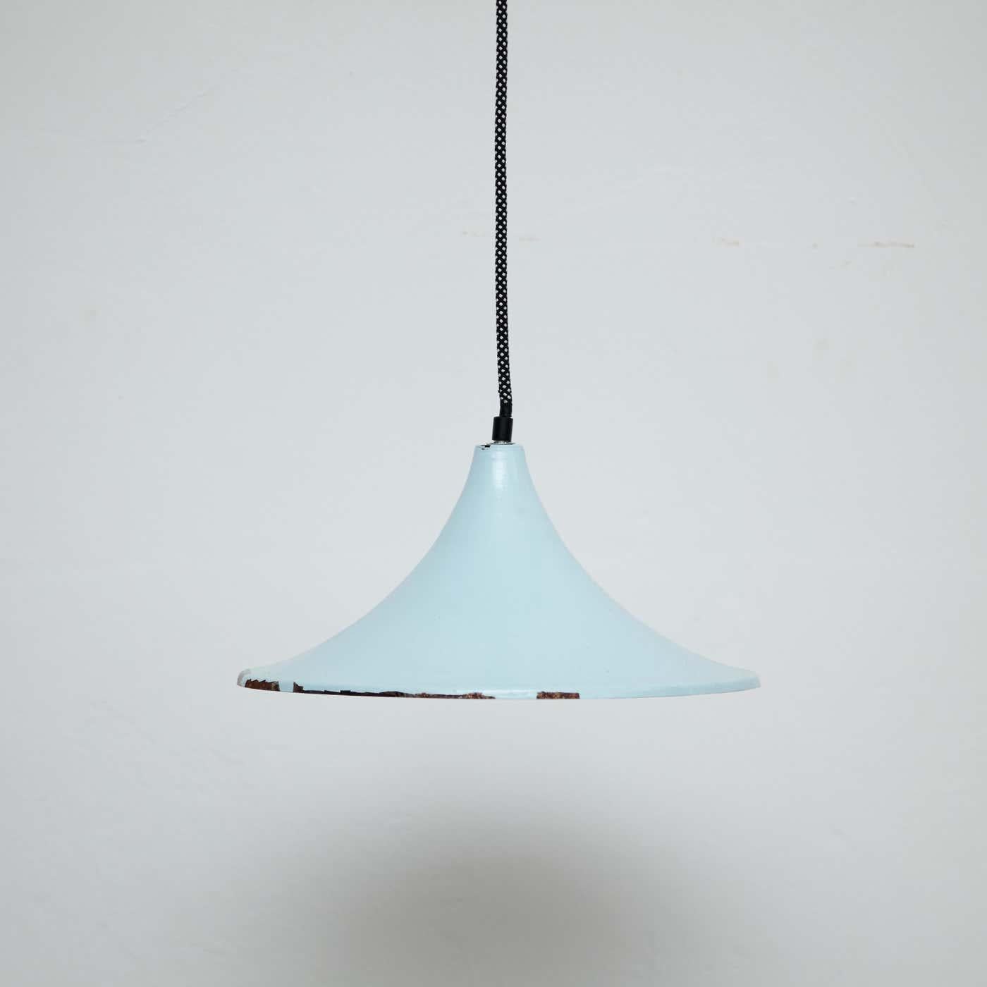 Anfang des 20. Jahrhunderts Antike Deckenlampe aus blauem Messing im Angebot 3