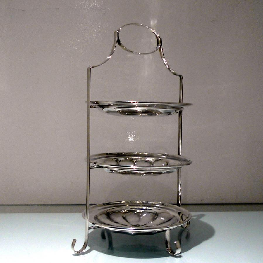 British Early 20th Century Antique Edwardian Silver Plated 3-Tier Cake Stand, circa 1900