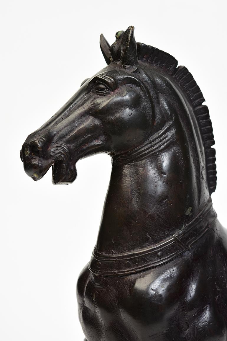 French bronze walking horse.

Age: France, Early 20th Century
Size: Height 32.6 C.M. / Width 11 C.M. / Length 29 C.M.
Condition: Nice condition overall. 

100% satisfaction and authenticity guaranteed with free 
