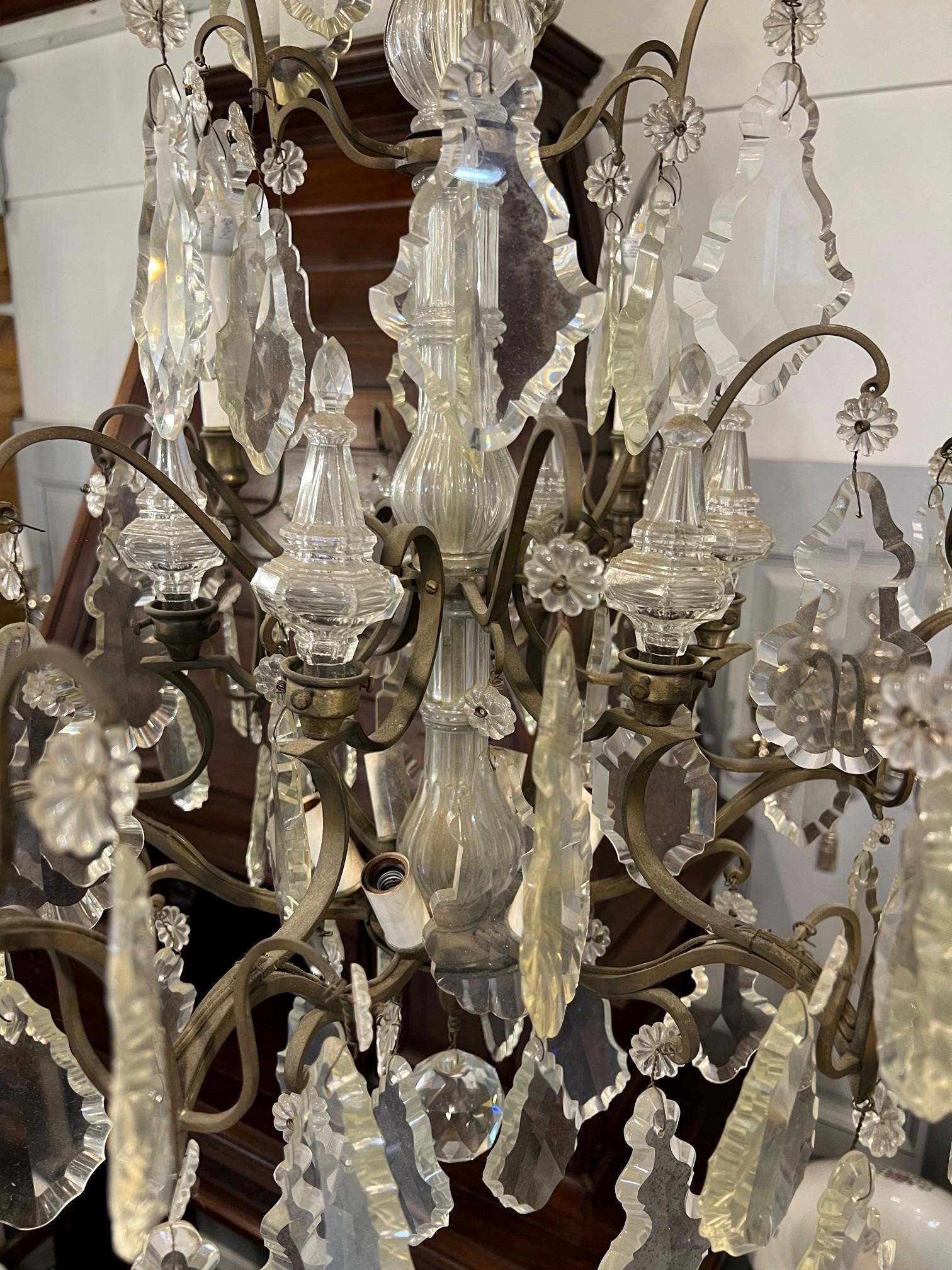 Early 20th Century Antique French Six Arm 18 Light Brass and Crystal Chandelier  For Sale 1