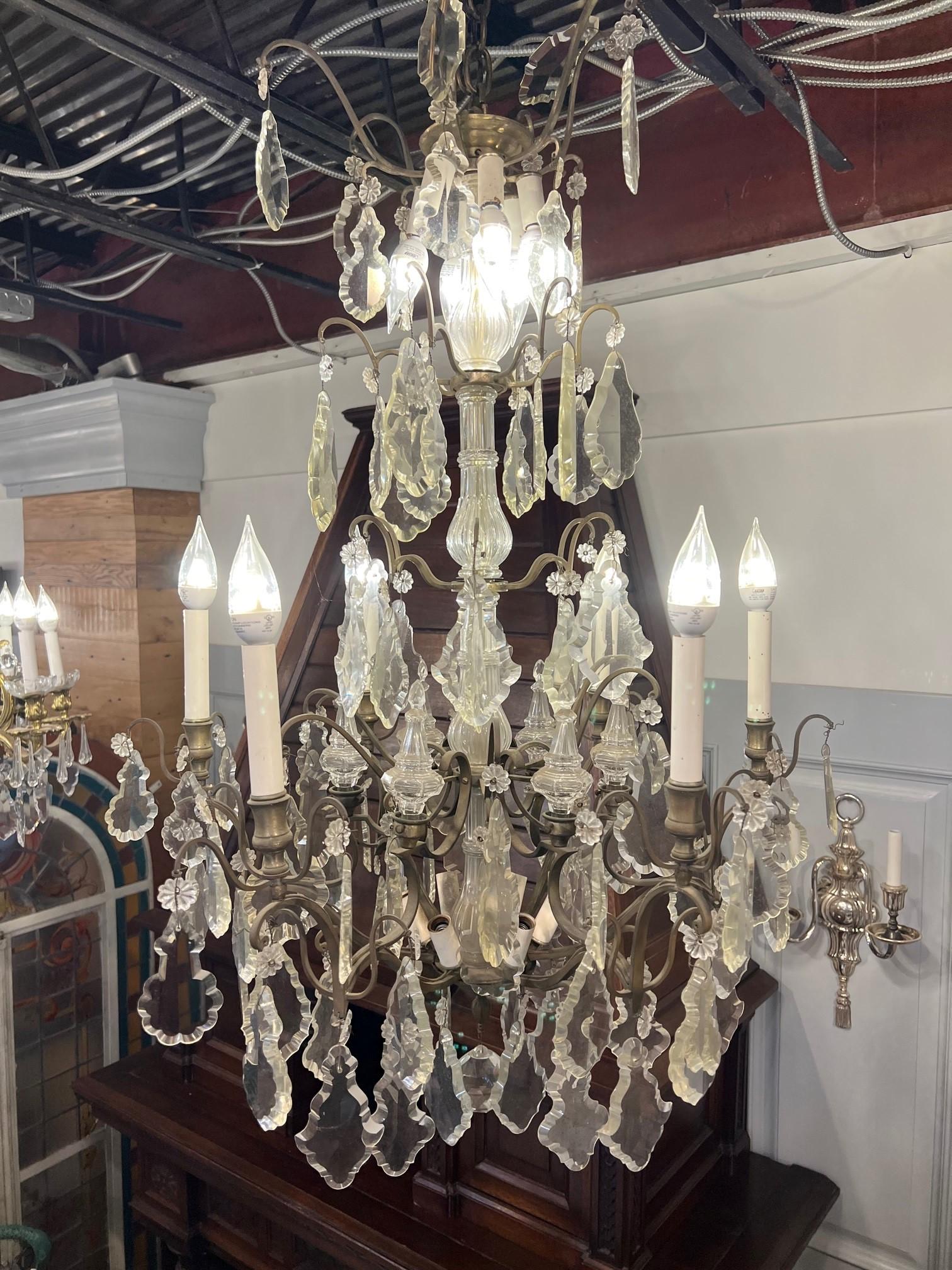 Early 20th Century Antique French Six Arm 18 Light Brass and Crystal Chandelier  For Sale 4