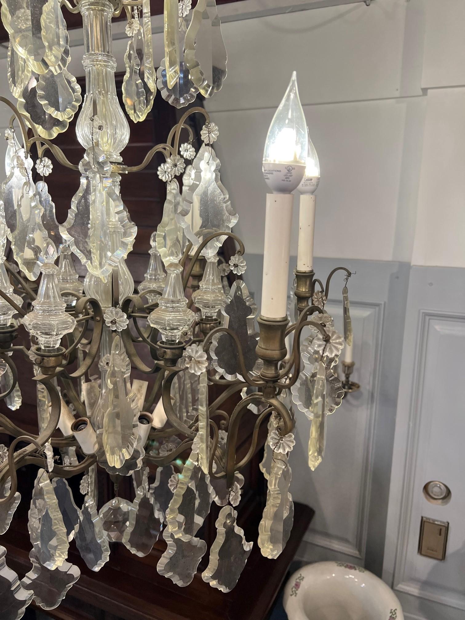 Early 20th Century Antique French Six Arm 18 Light Brass and Crystal Chandelier  For Sale 5
