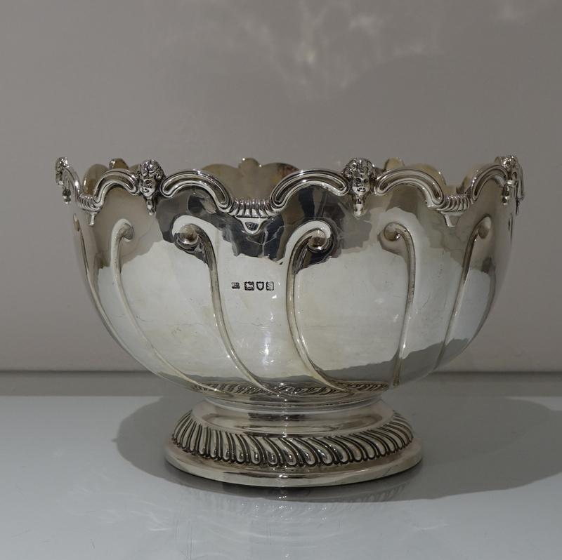 Early 20th Century Antique George V Sterling Silver Bowl London 1913 D & J Welby For Sale 3