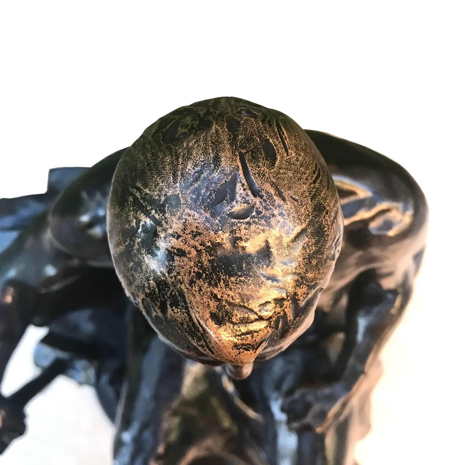 bronzefigur schmied mit amboss