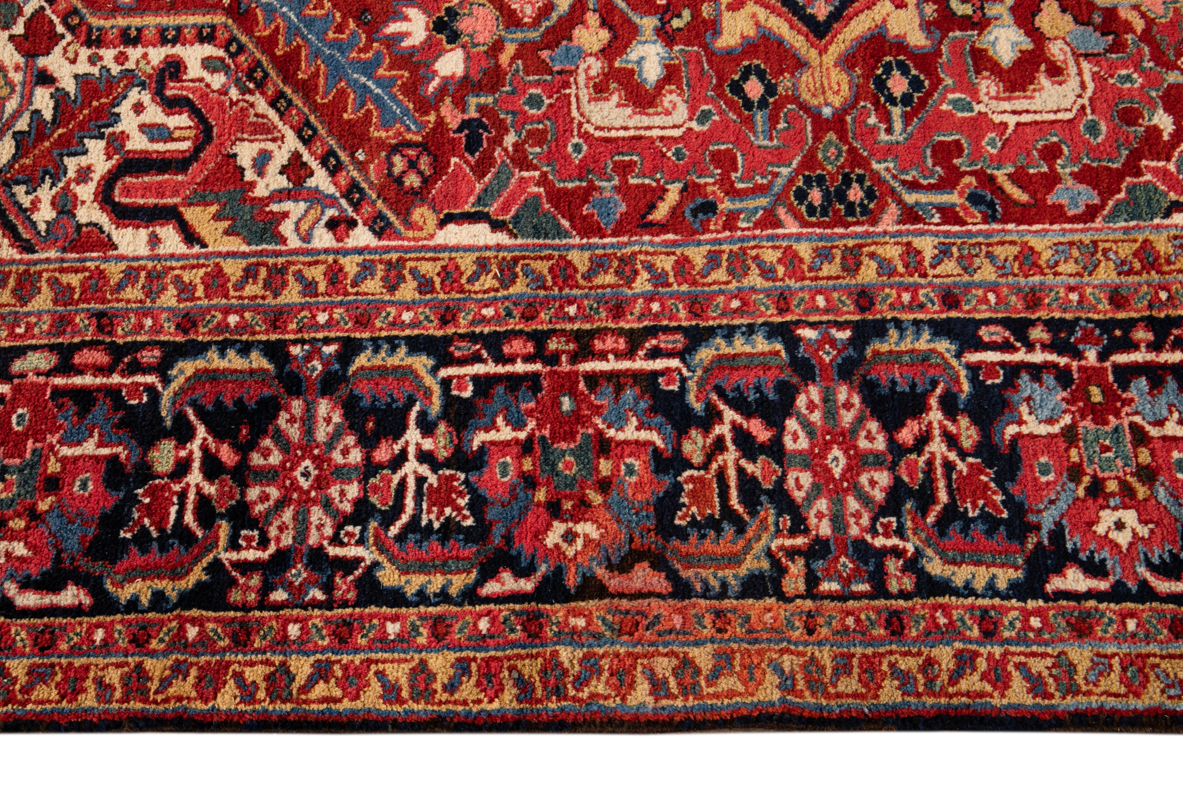Early 20th Century Antique Heriz Rug Wool Rug For Sale 1