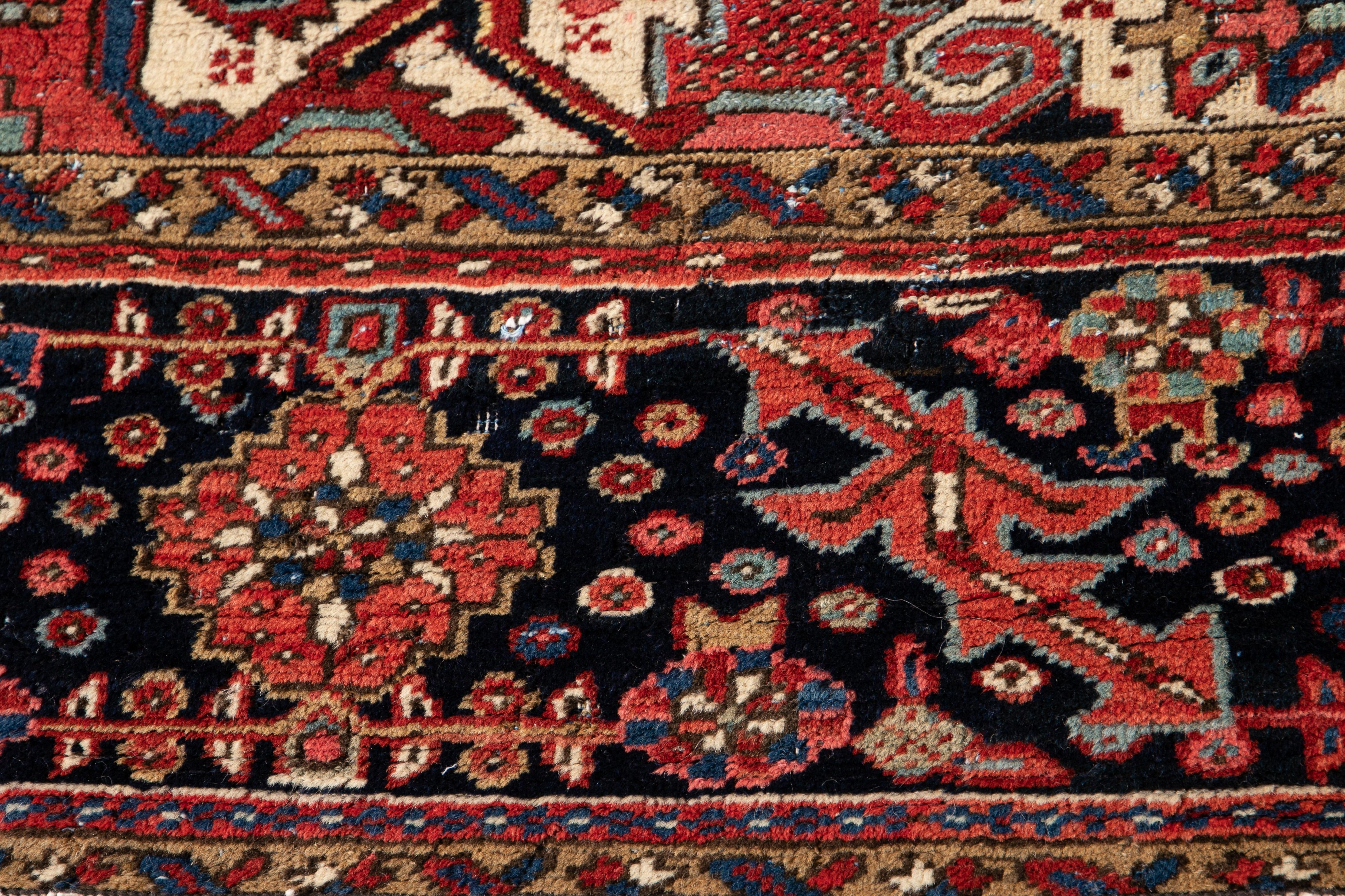 Early 20th Century Antique Heriz Wool Rug For Sale 10