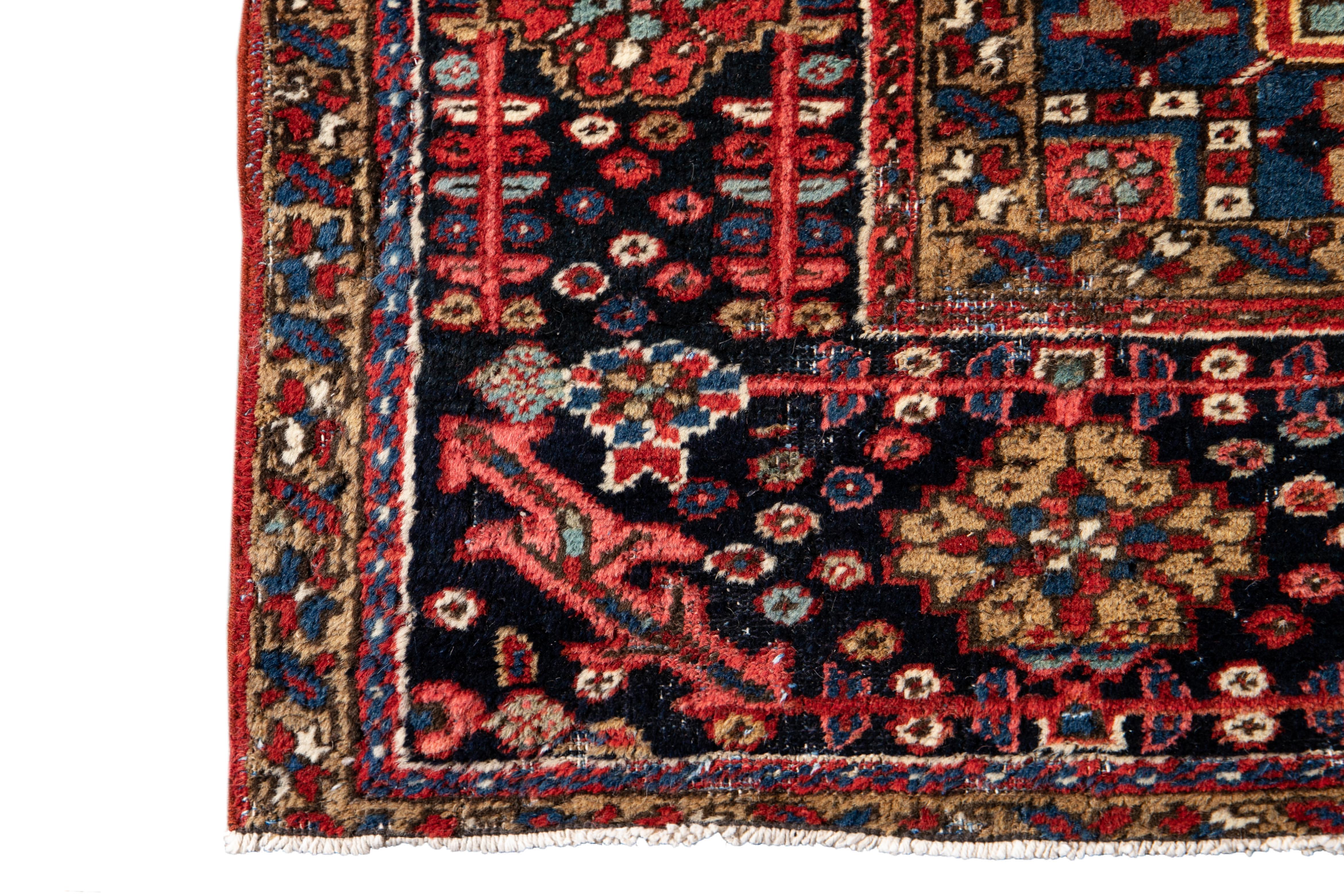 Early 20th Century Antique Heriz Wool Rug For Sale 11