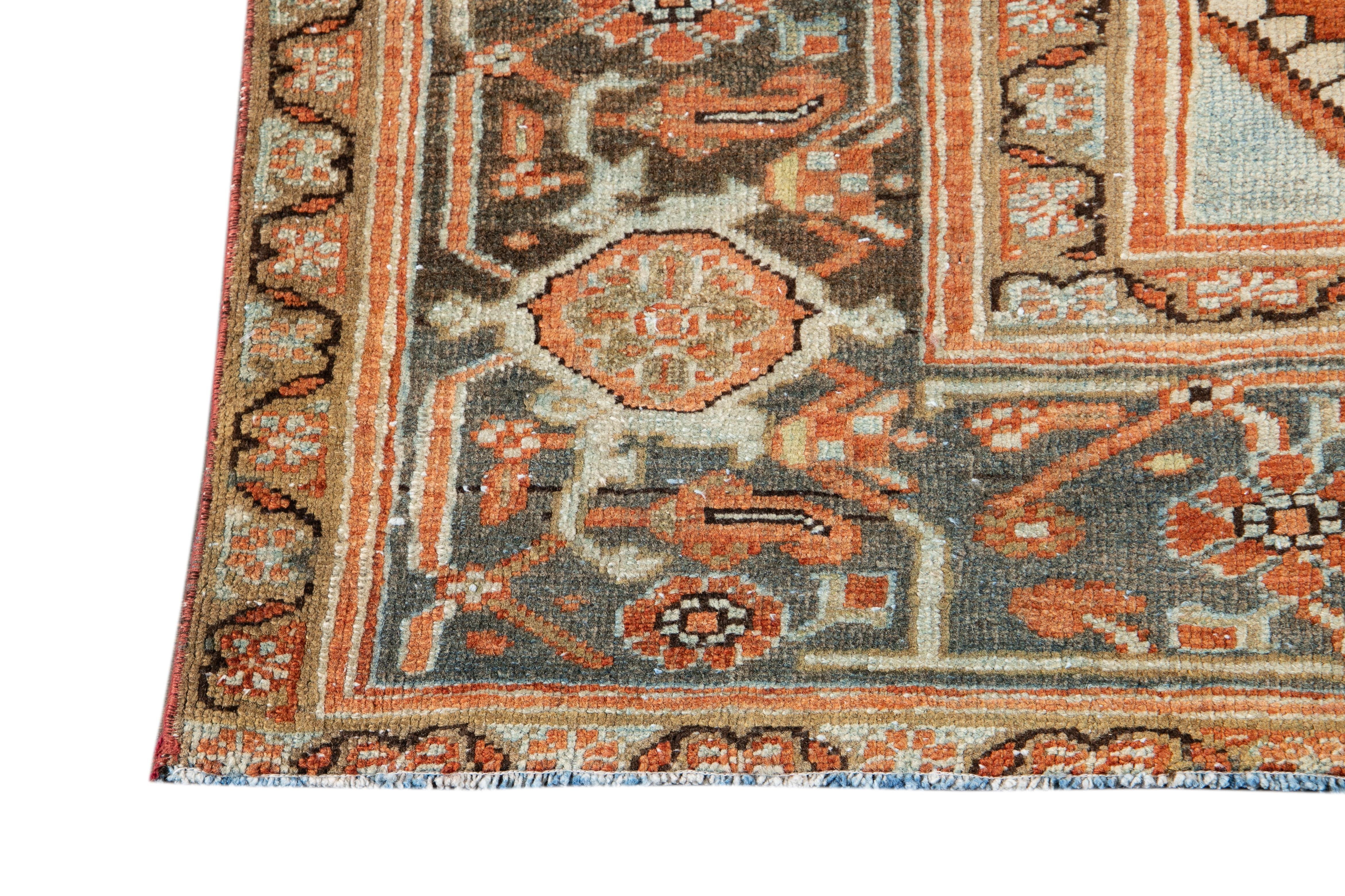Early 20th Century Antique Heriz Wool Rug In Good Condition For Sale In Norwalk, CT