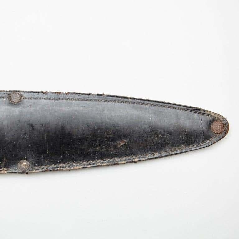 Mid-Century Modern Early 20th Century Antique Hunter Knife with Leather Case For Sale