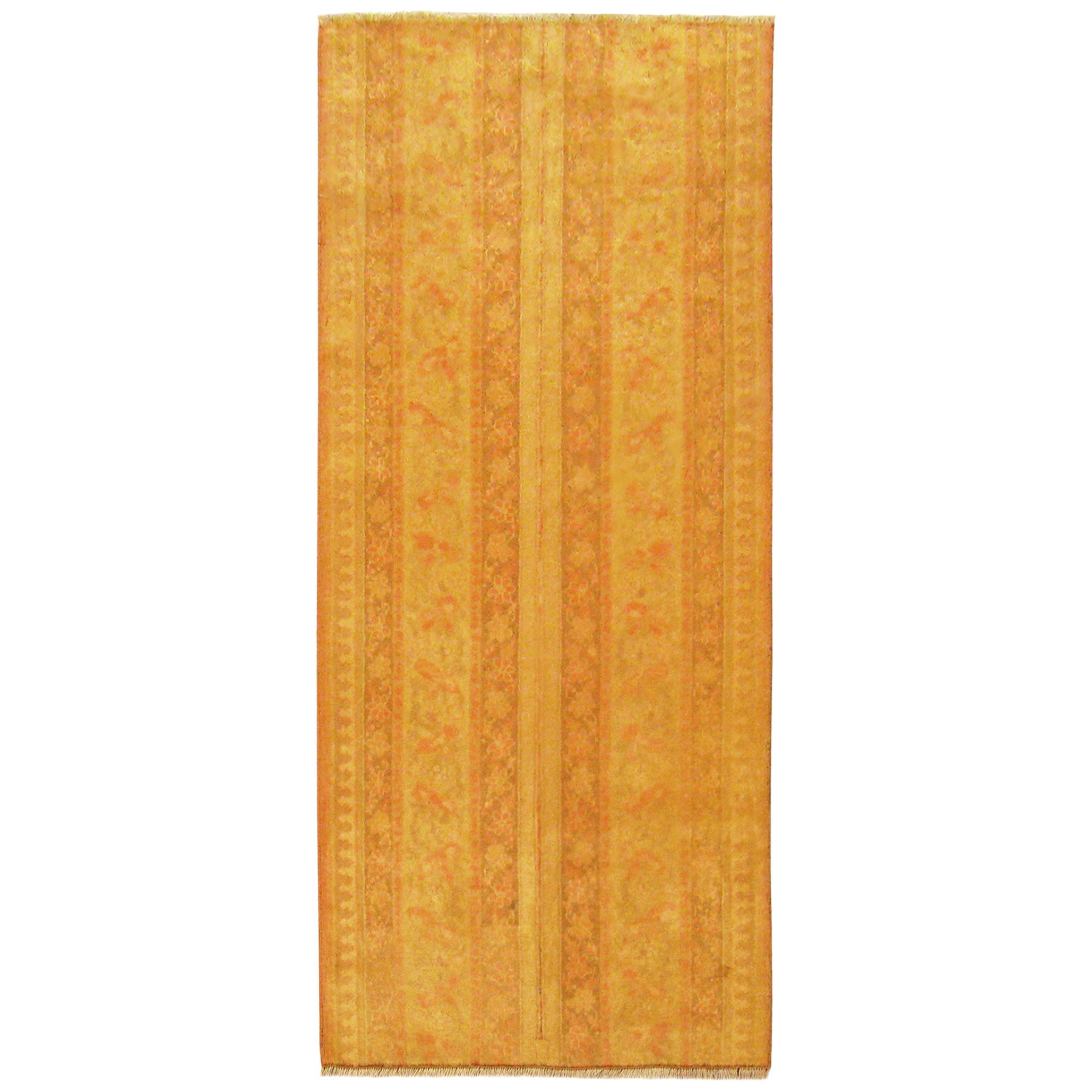 Antiker indischer Agra- orientalischer Teppich, in kleiner Läufergröße, mit Symmetrical-Streifen