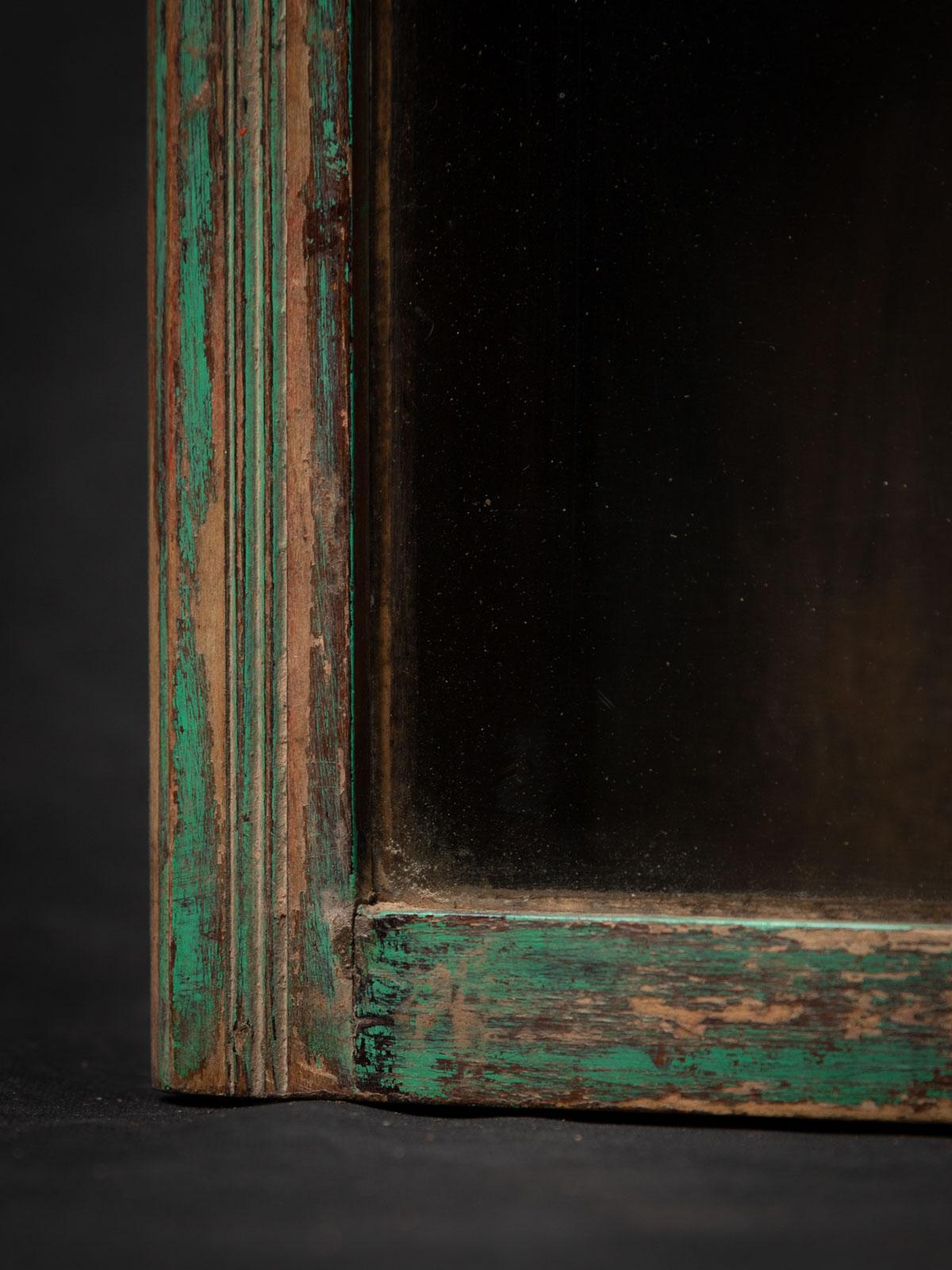 Early 20th Century Antique Indian wooden wall cabinet from India 15