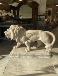 Early 20th Century Antique Italian Carved Marble & Alabaster Lion Sculpture