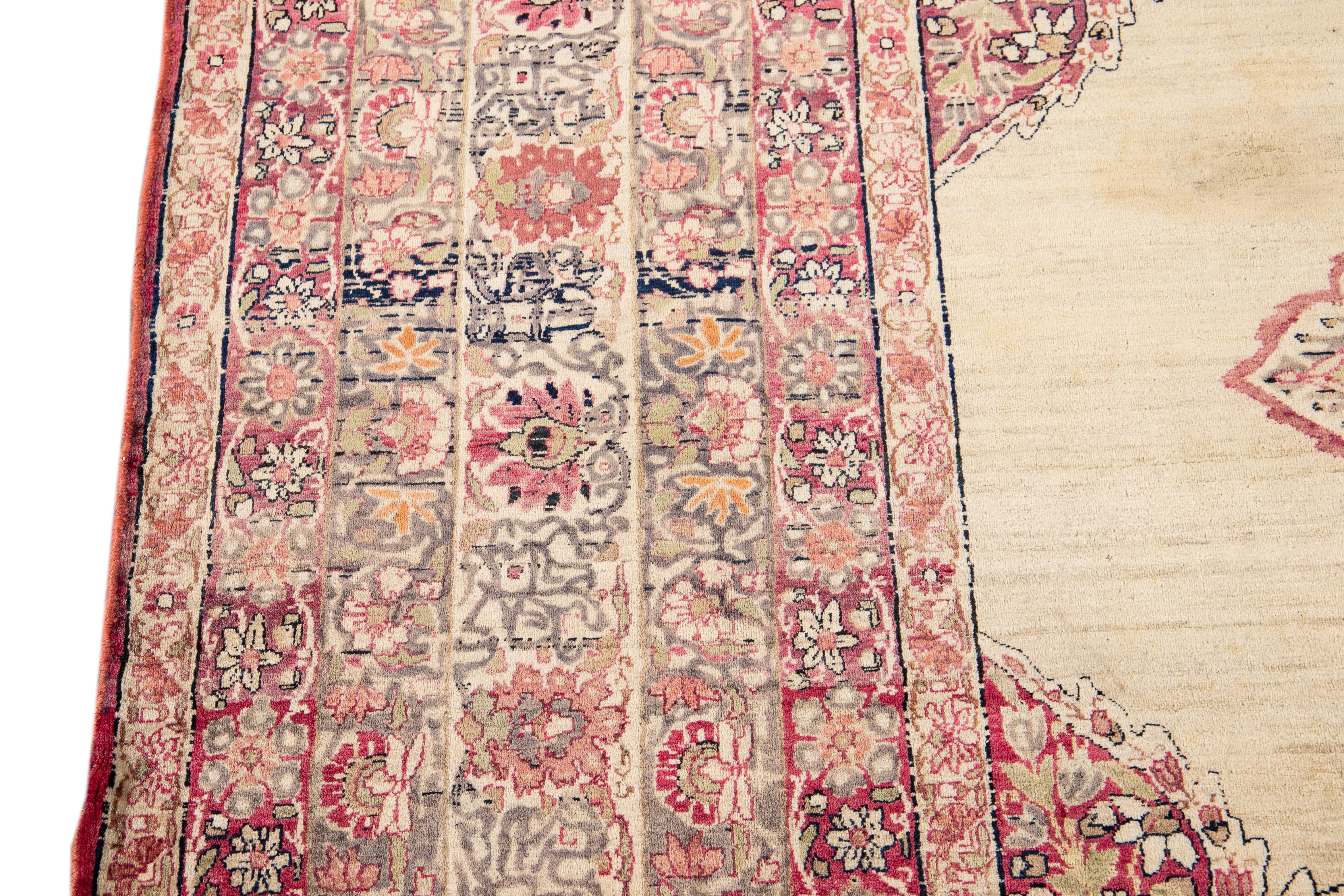 Early 20th Century Antique Kerman Wool Rug For Sale 3