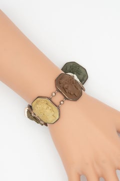 Bracciale antico con cammeo in lava dei primi del Novecento, fatto a mano