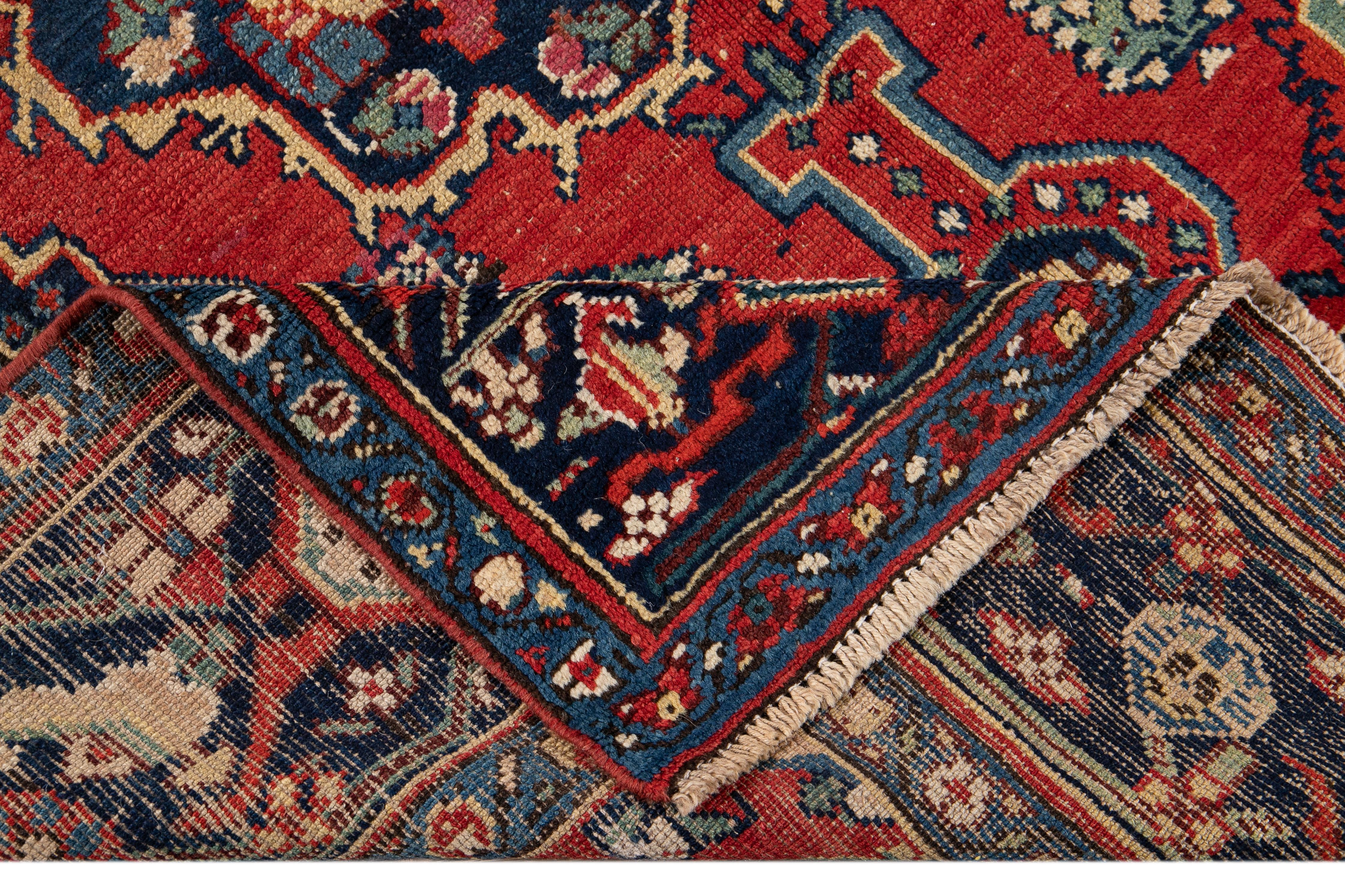 Early 20th Century Antique Mahal Rug For Sale 6