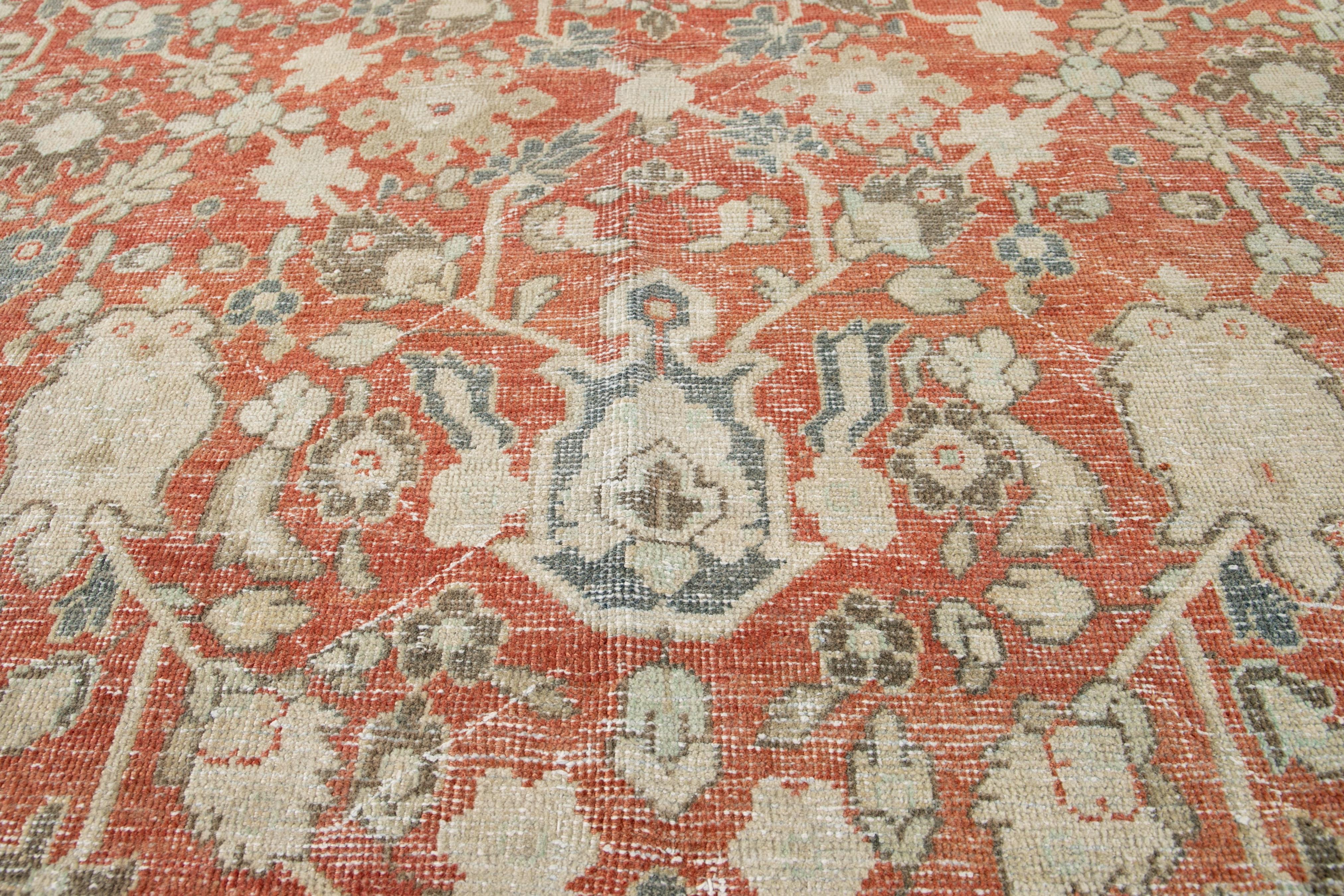 Early 20th Century Antique Mahal Wool Rug For Sale 9