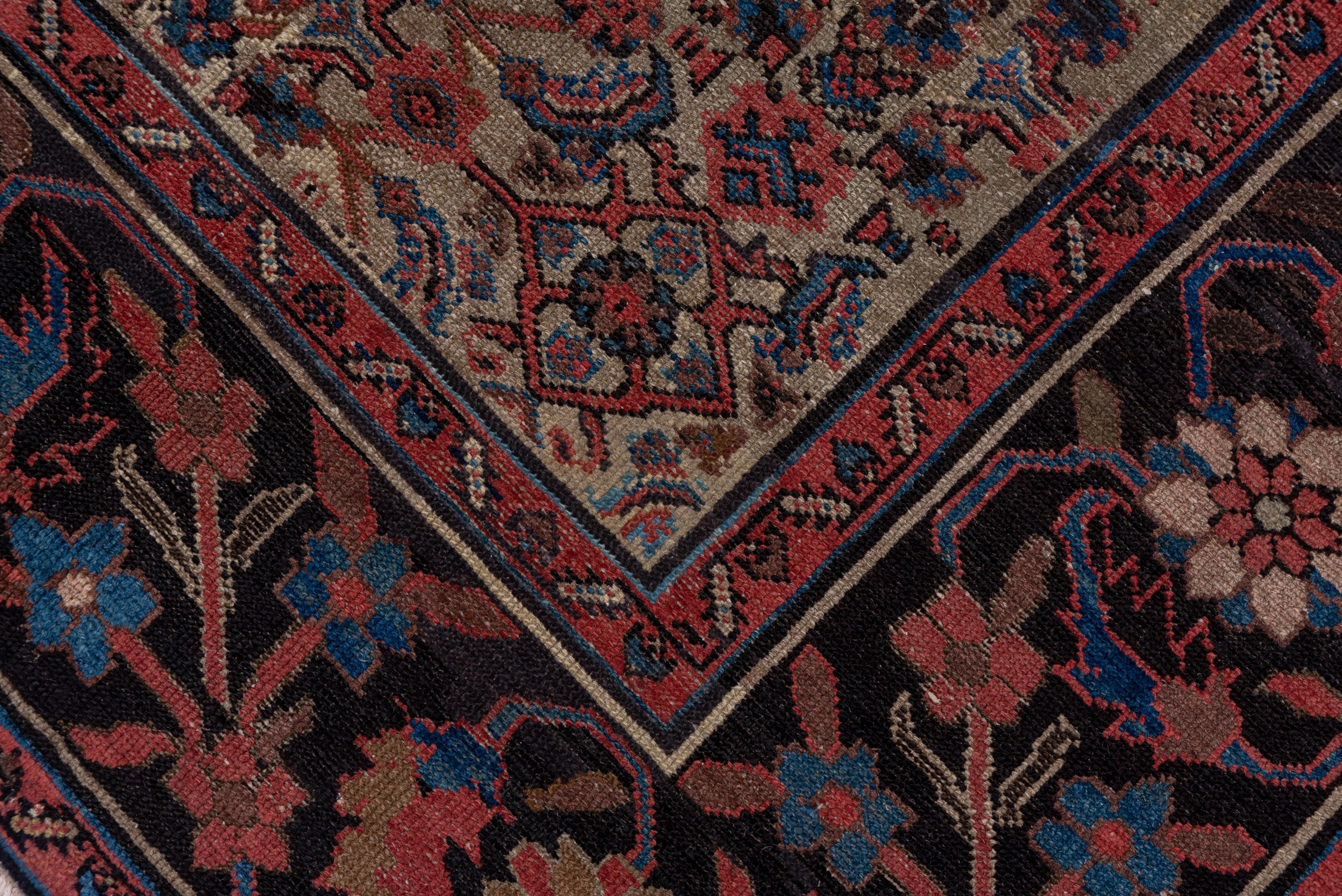 Early 20th Century Antique Malayer Carpet For Sale 4