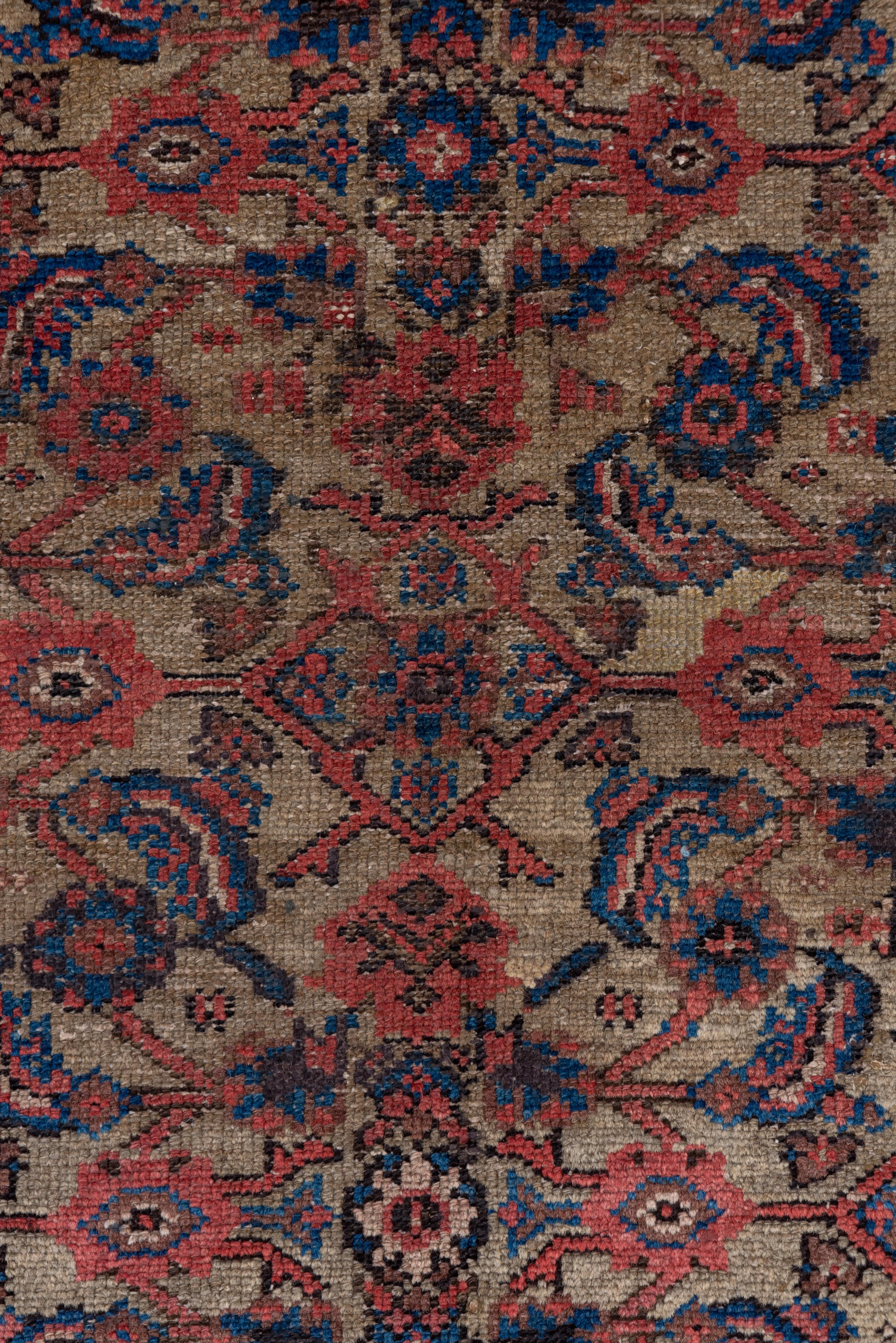 Early 20th Century Antique Malayer Carpet For Sale 1