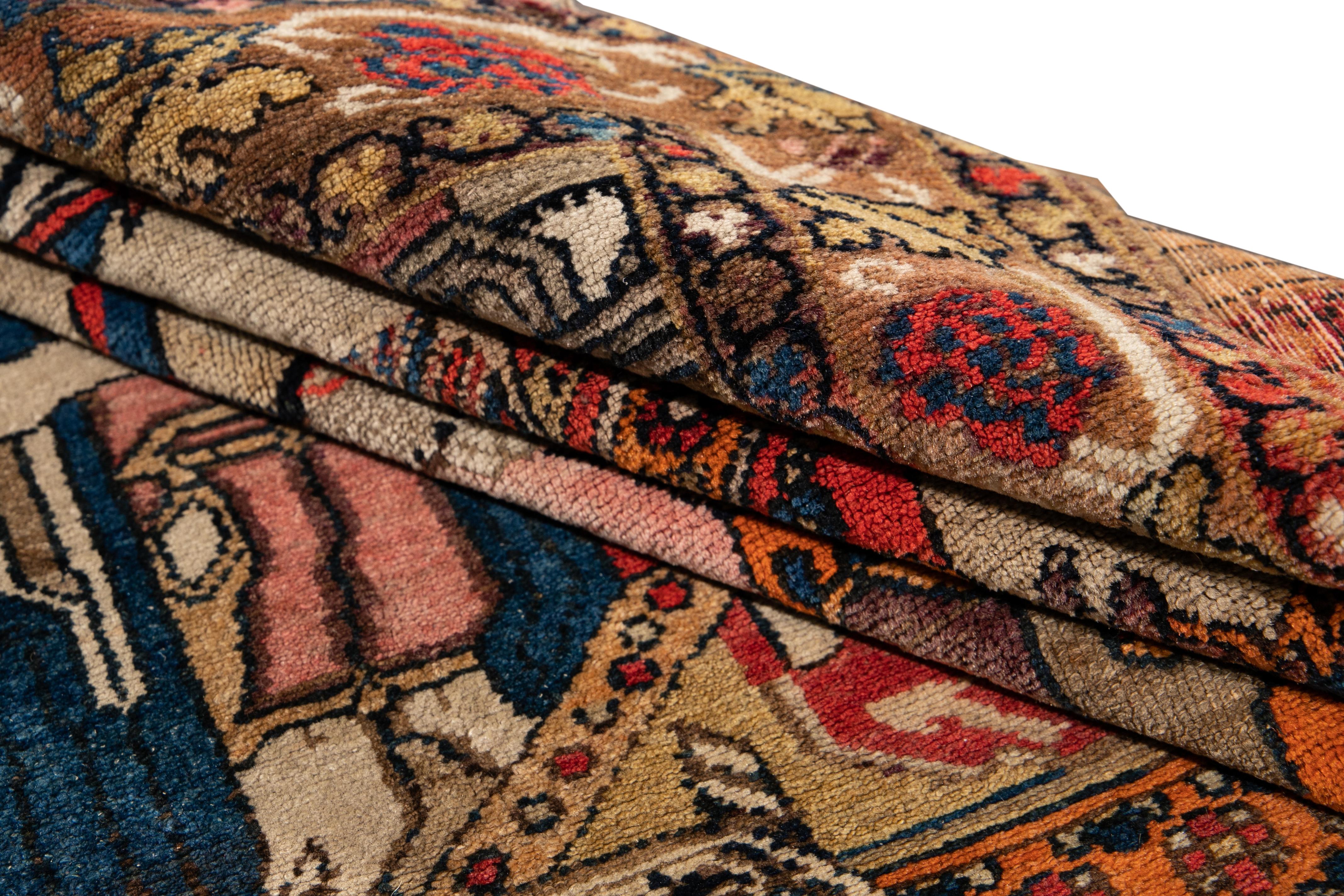 Early 20th Century Antique Malayer Rug For Sale 1